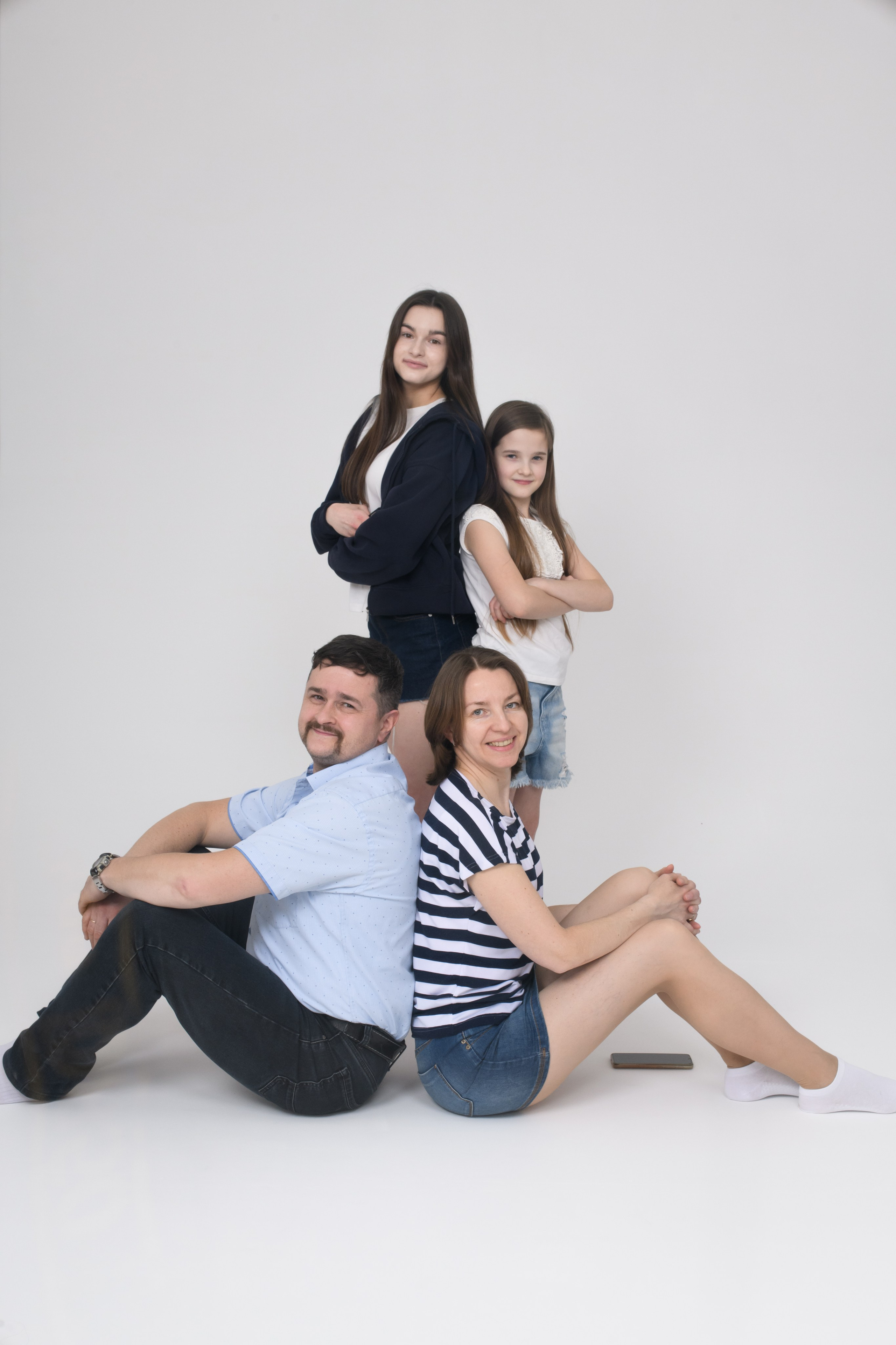 С семьей и друзьями. ON студия автопортрета в Москве