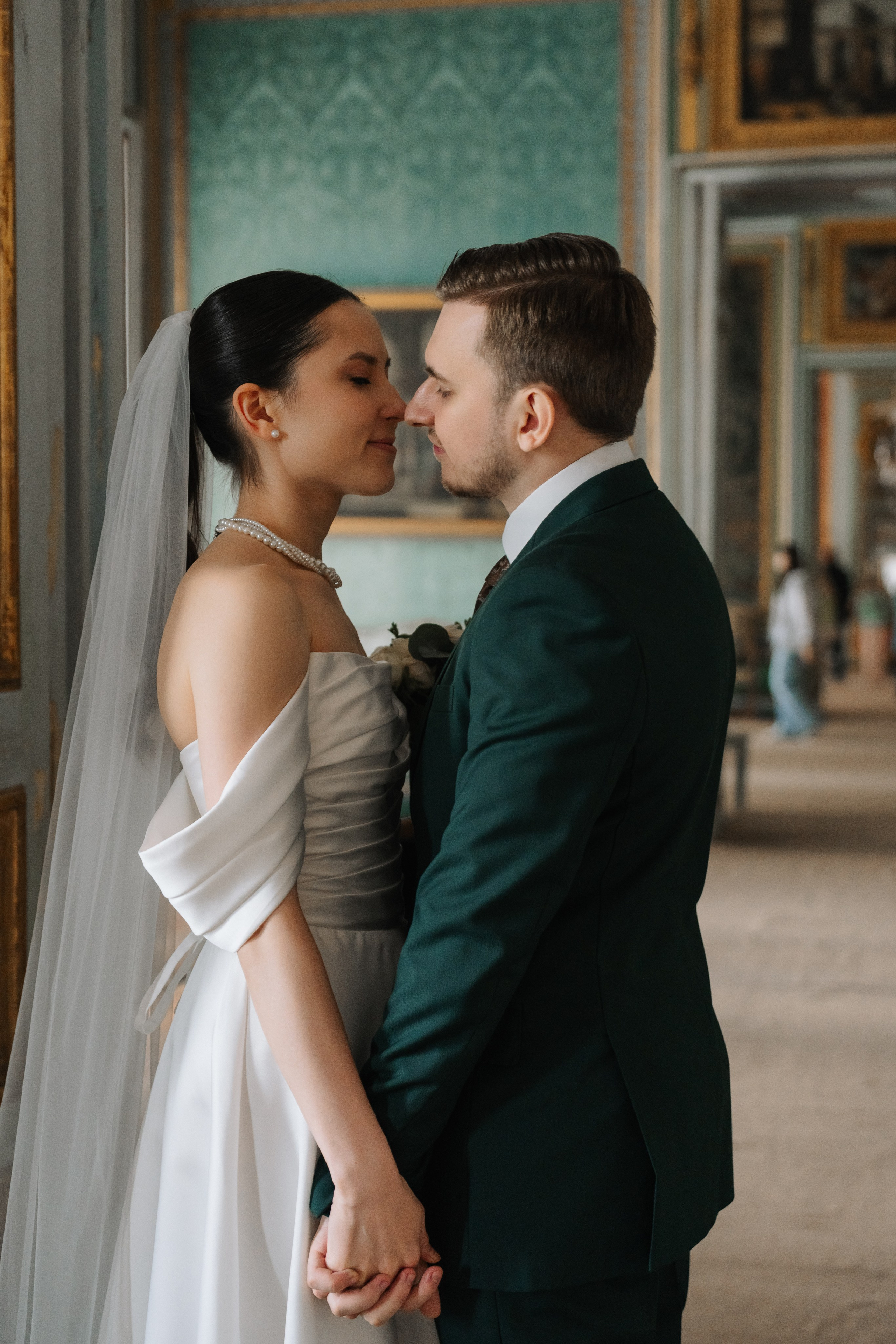 Влад и Илина в Кусково. Свадебный фотограф в Москве Анна Полушина