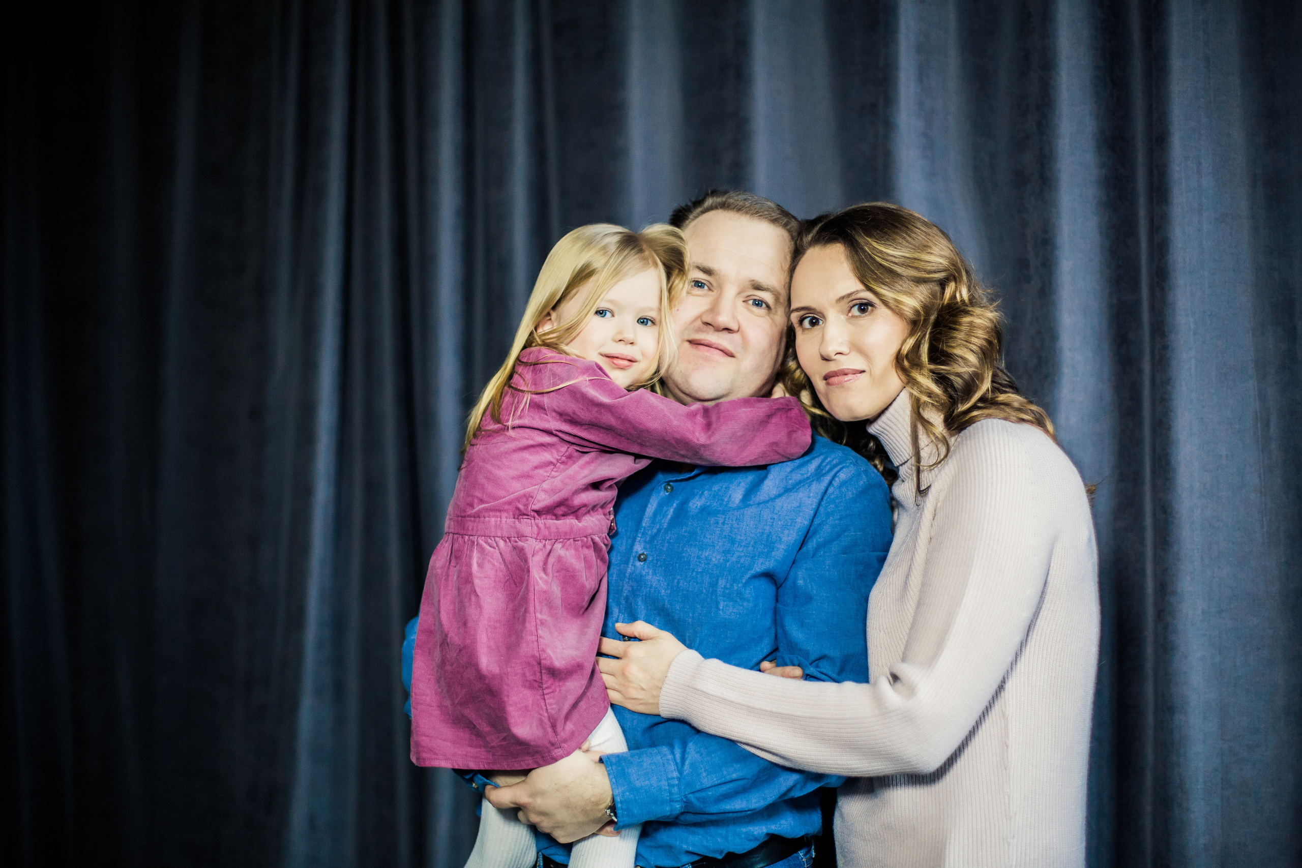 Семейная фотосессия в московской студии. Детский, свадебный и семейный фотограф Юлия Курбатова, Санкт-Петербург