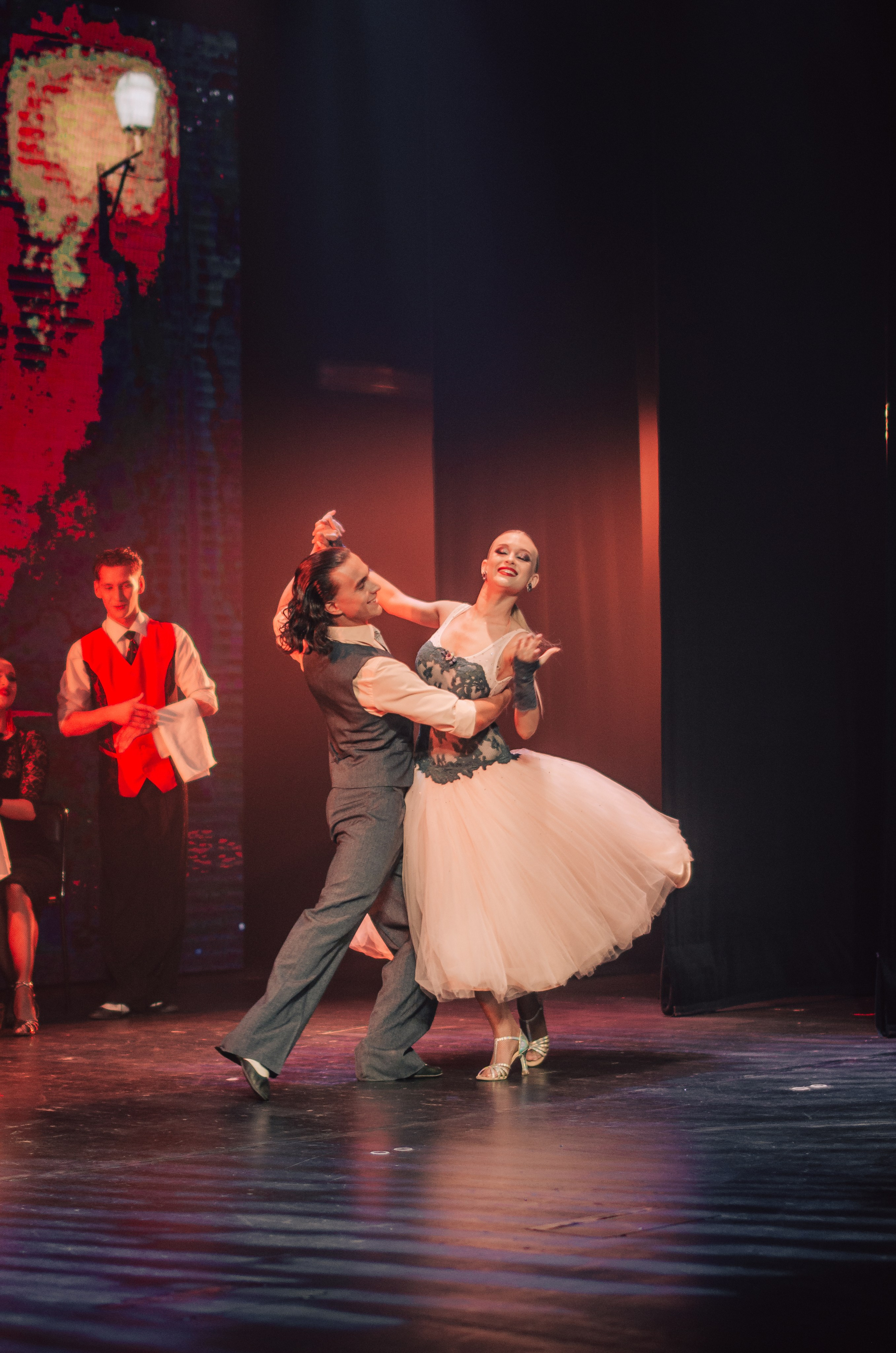 Фоторепортаж танцевального мероприятия. Денисова Аля — фотограф для парных съемок и индивидуальных историй в Барнауле