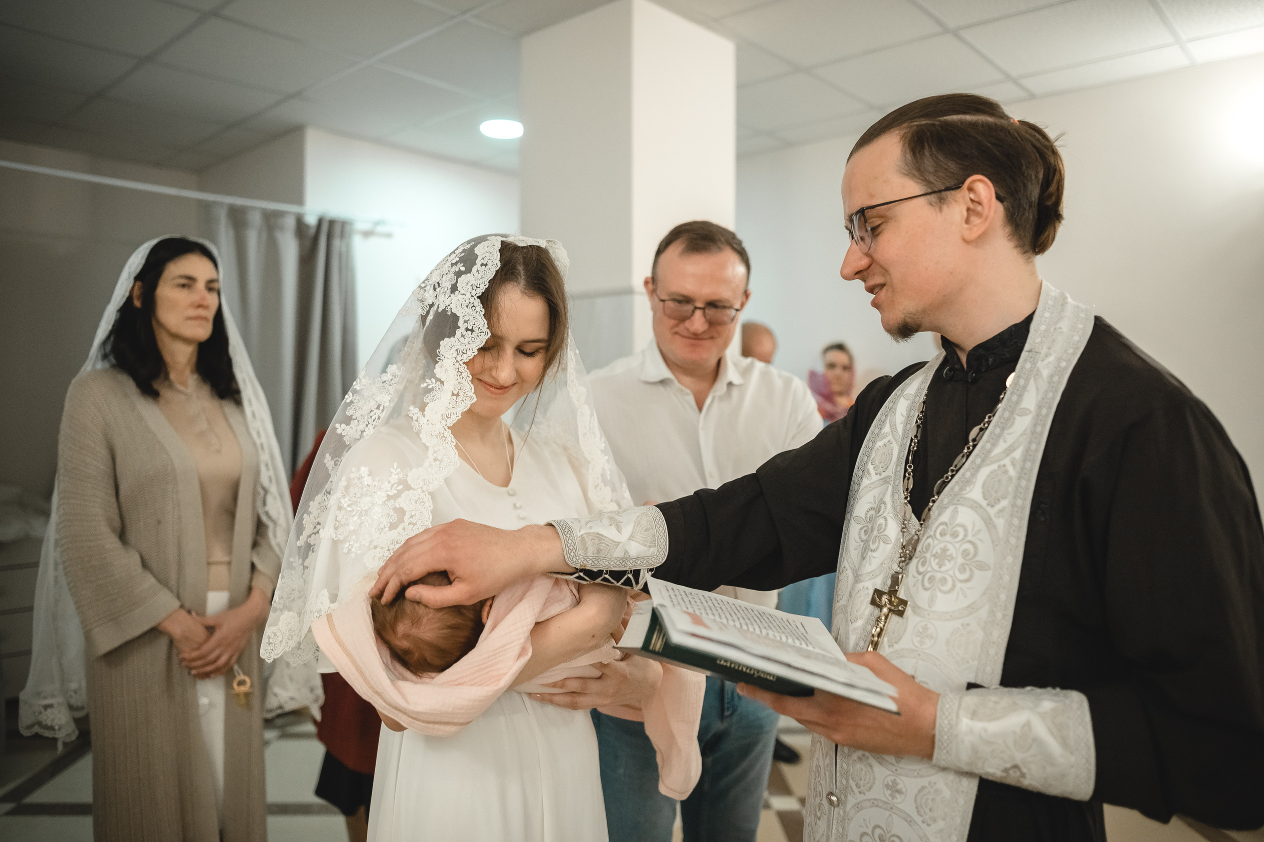 Таинство крещения Александра. Фотограф на крещение и венчание в Самаре и Тольятти Елена Арди