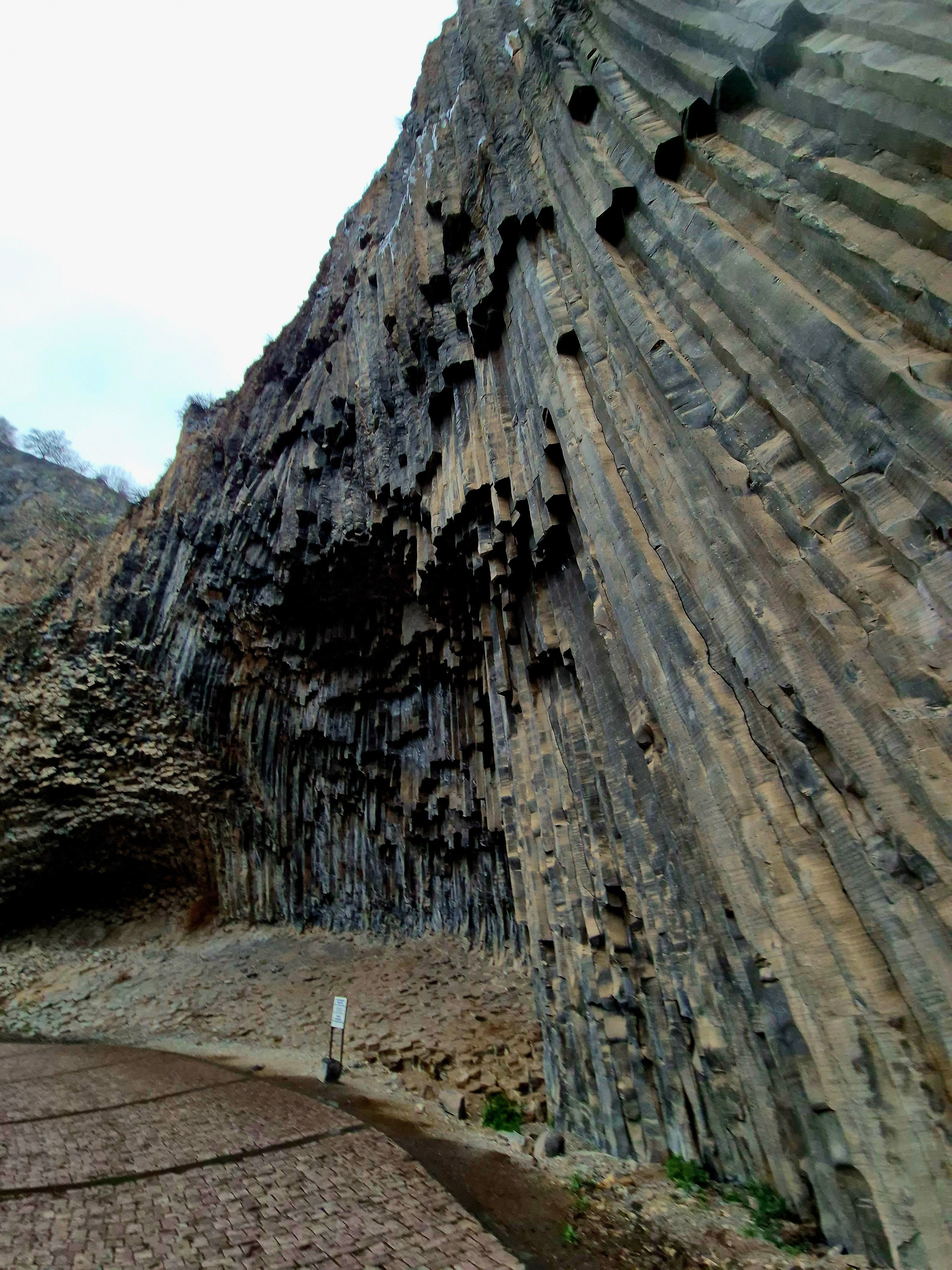 В мае мы не дошли до "симфонии камней"