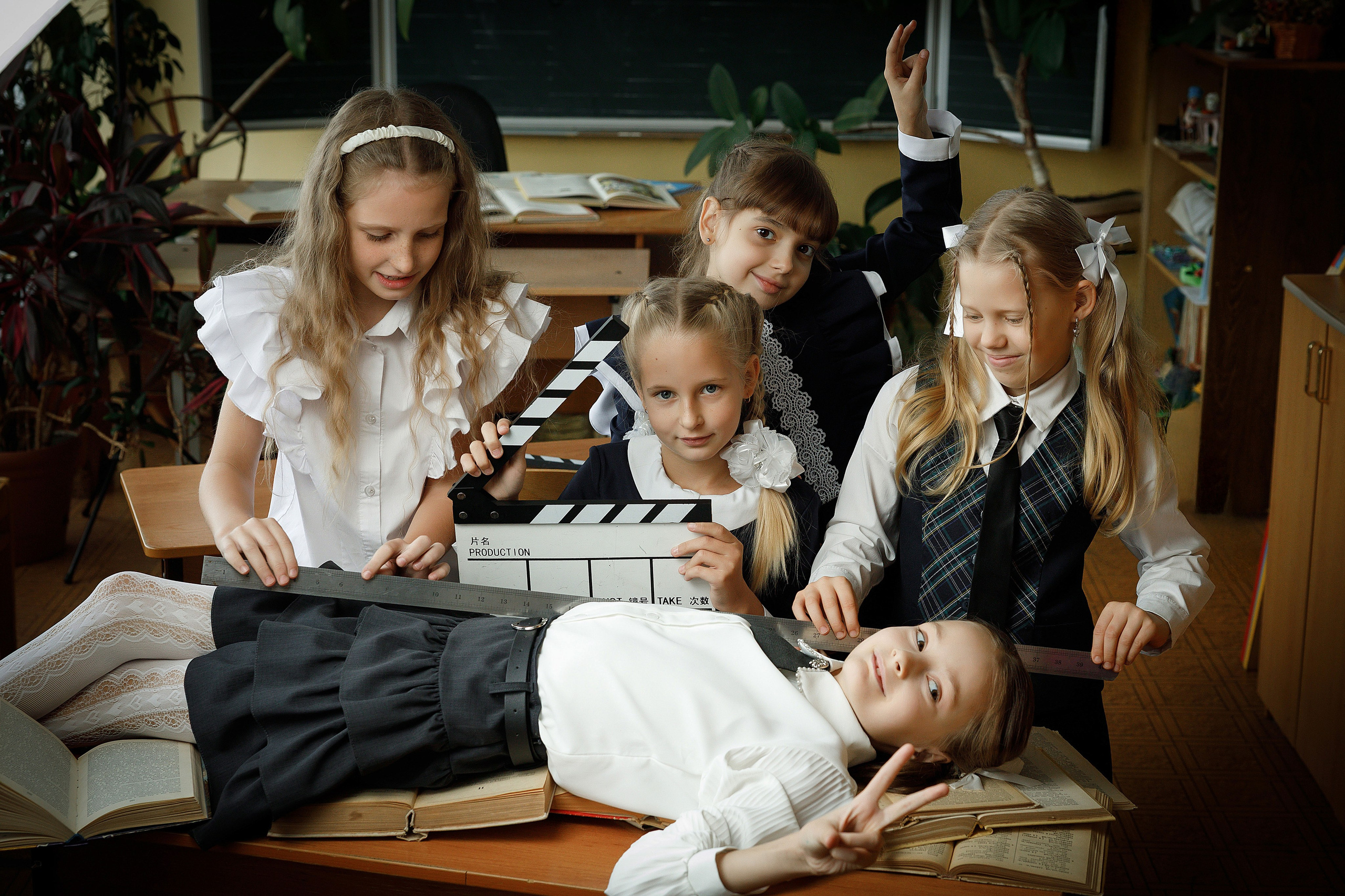 Фотосессия для 2-го класса шк 58. Photoalbum-vl.ru