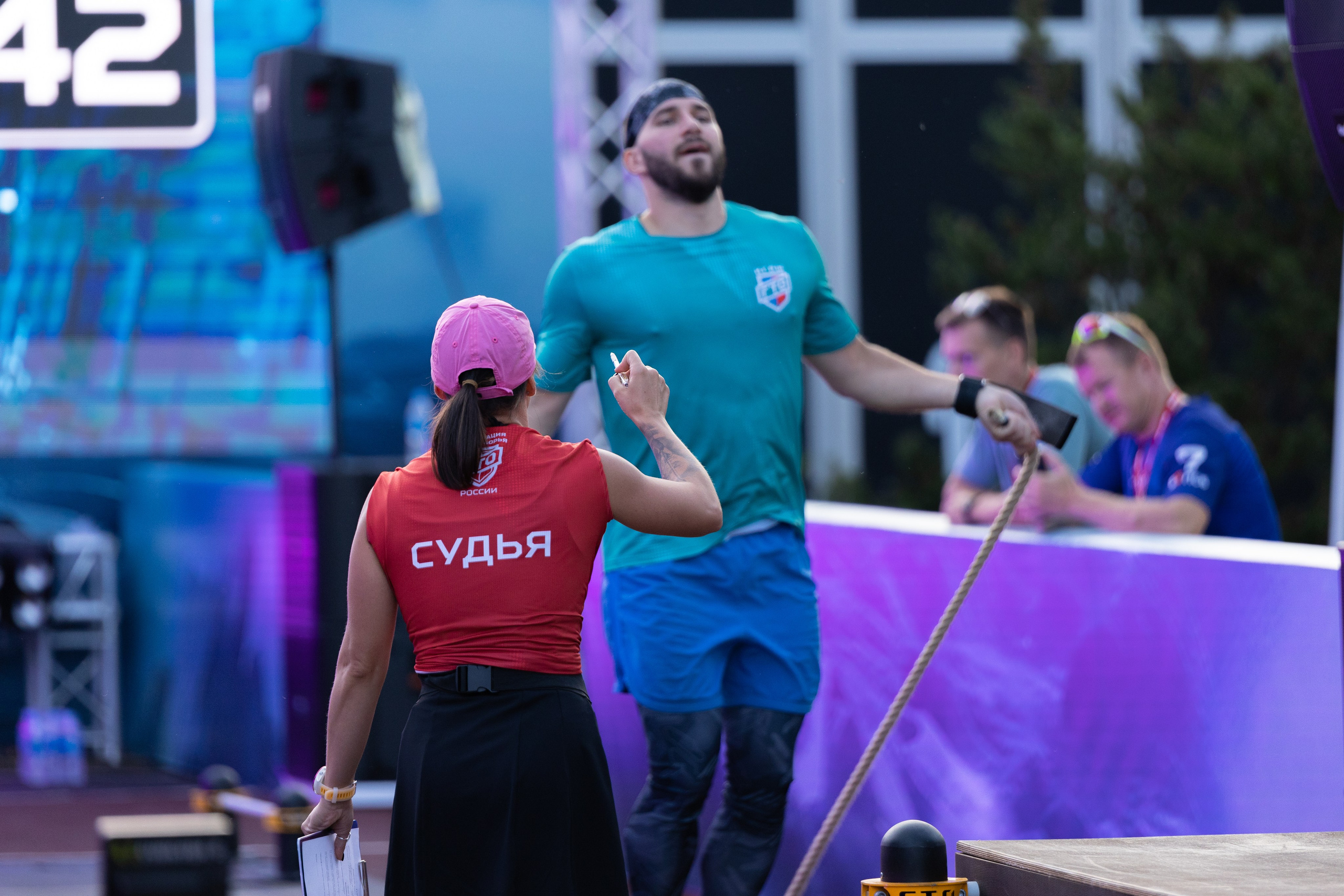 ВЭФ 2025. Олег Катакинов| Репортажный фотограф в городе у моря (Владивосток)