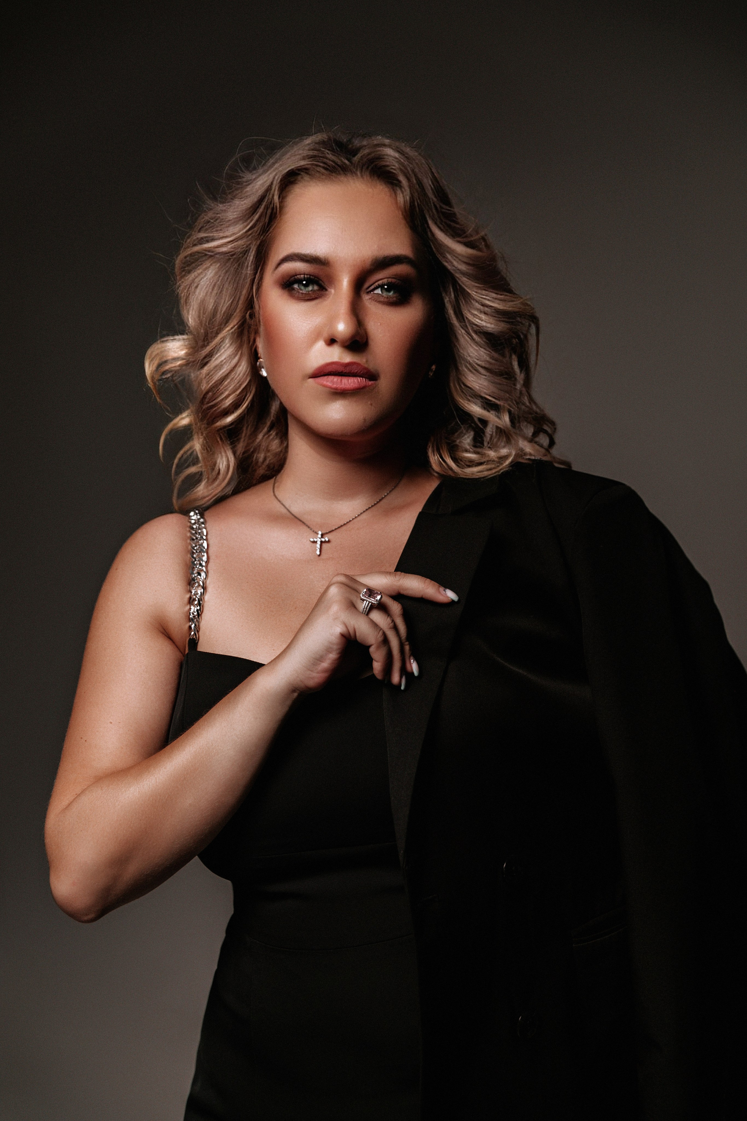 Фотосессия на циклораме. Свадебный фотограф в новокузнецке