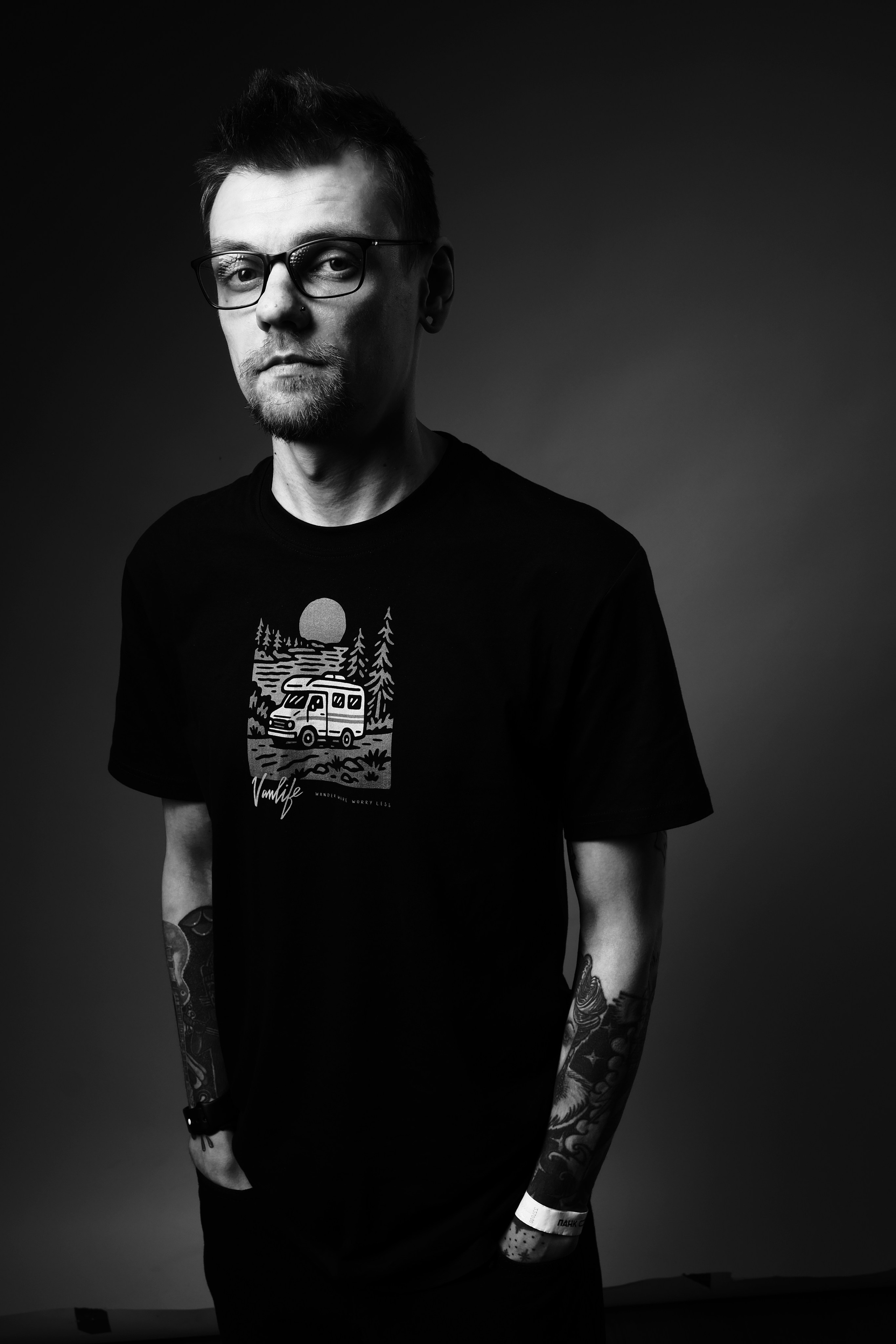 Контент для экспертов. Портретный фотограф в Москве Александр Денисов