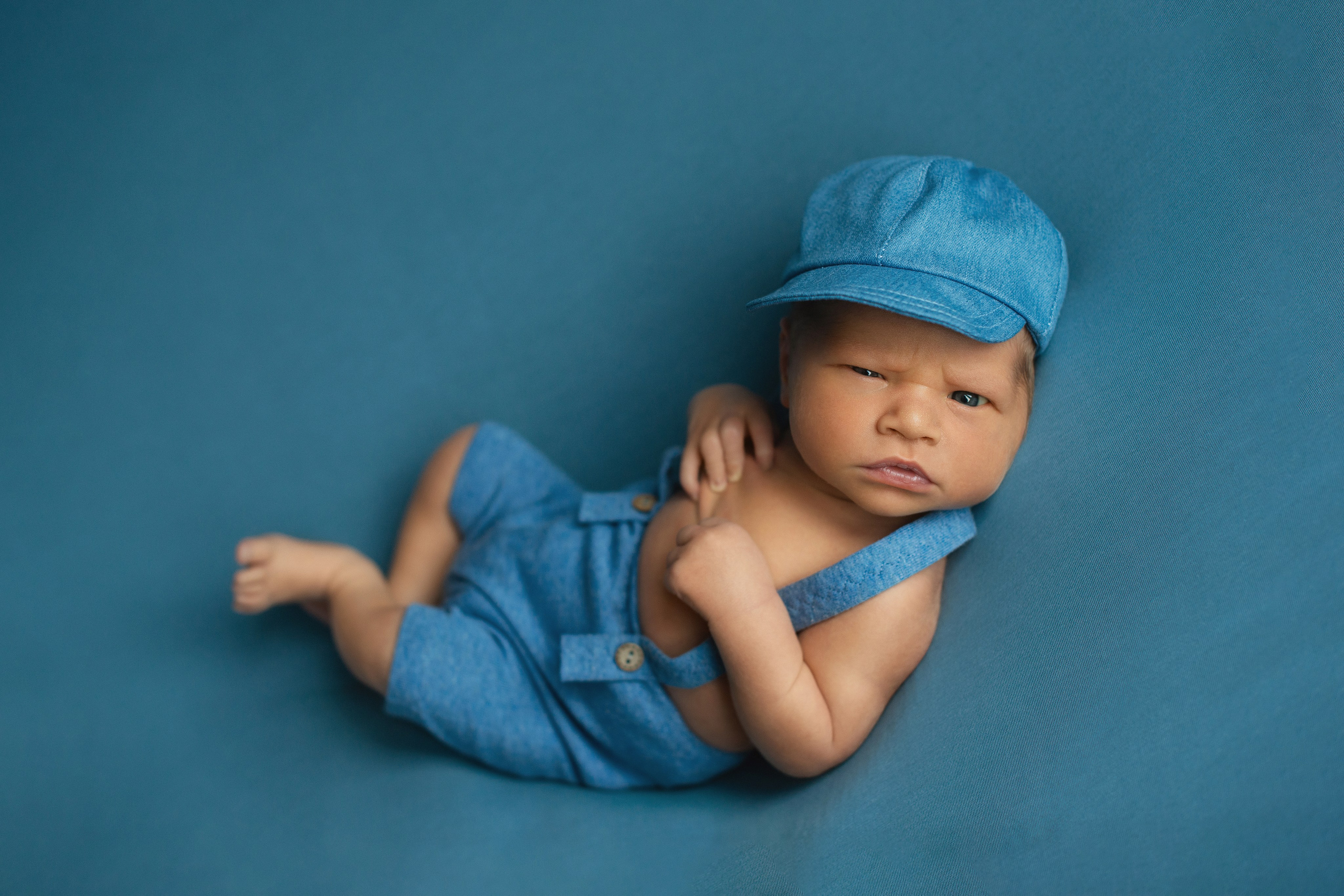 Фотосъемка новорожденного. Фотограф беременности, новорожденных и детей до года в Челябинске Волк