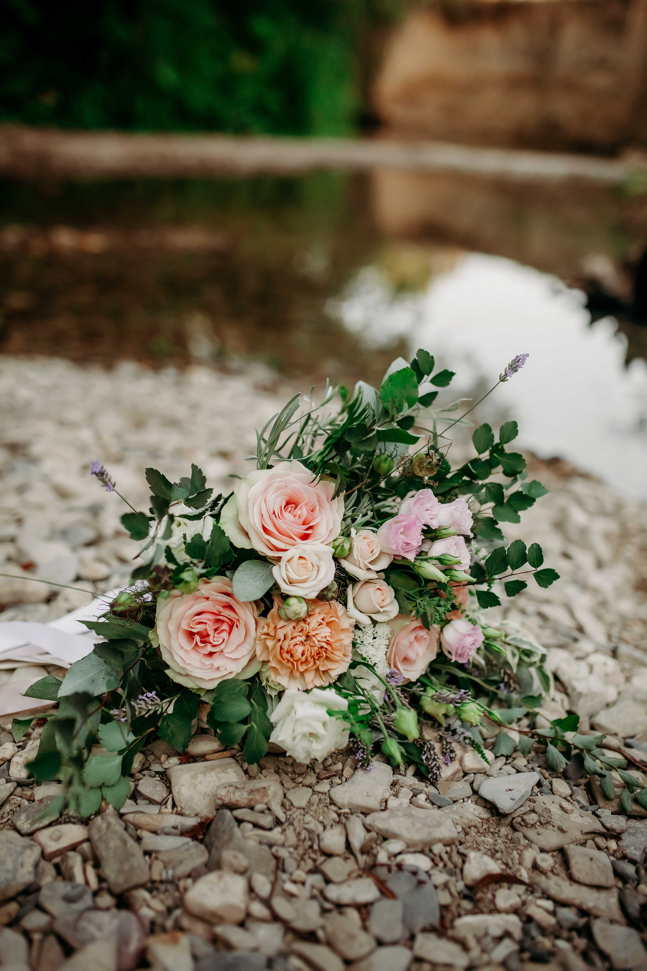 Растрепанный свадебный букет