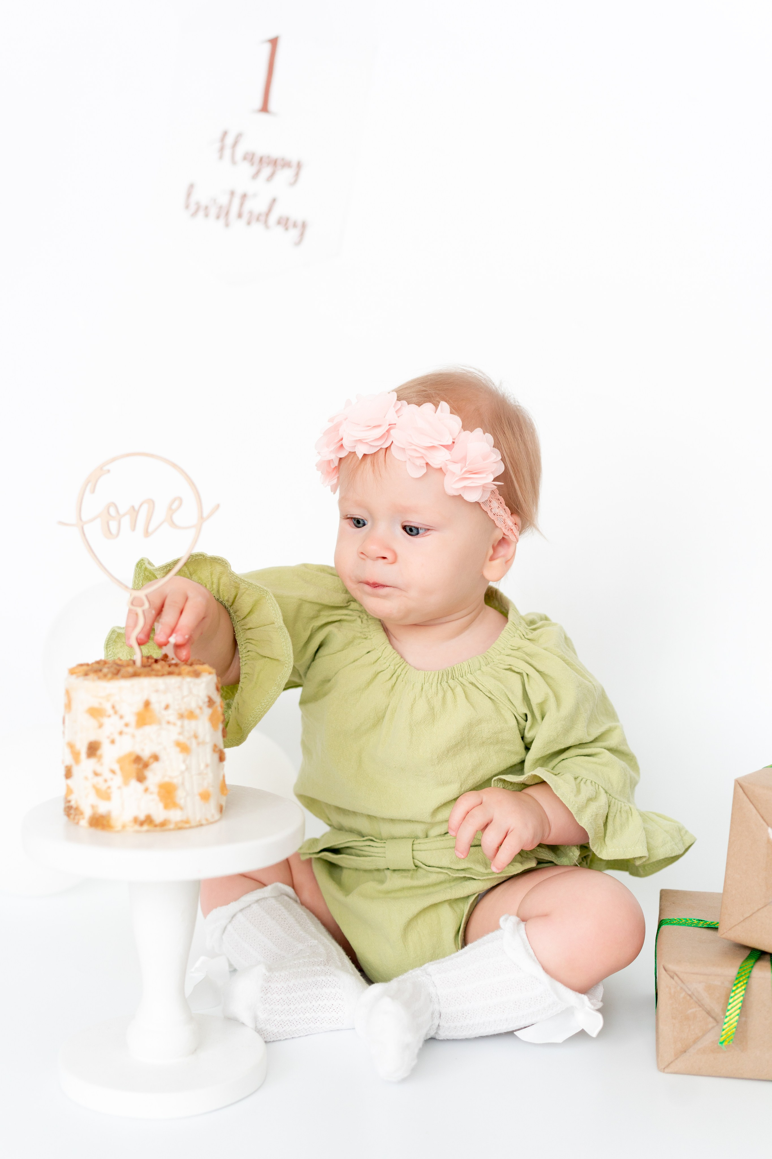 Крушение торта, Smash cake. Детская, семейная фотостудия в Санкт-Петербурге