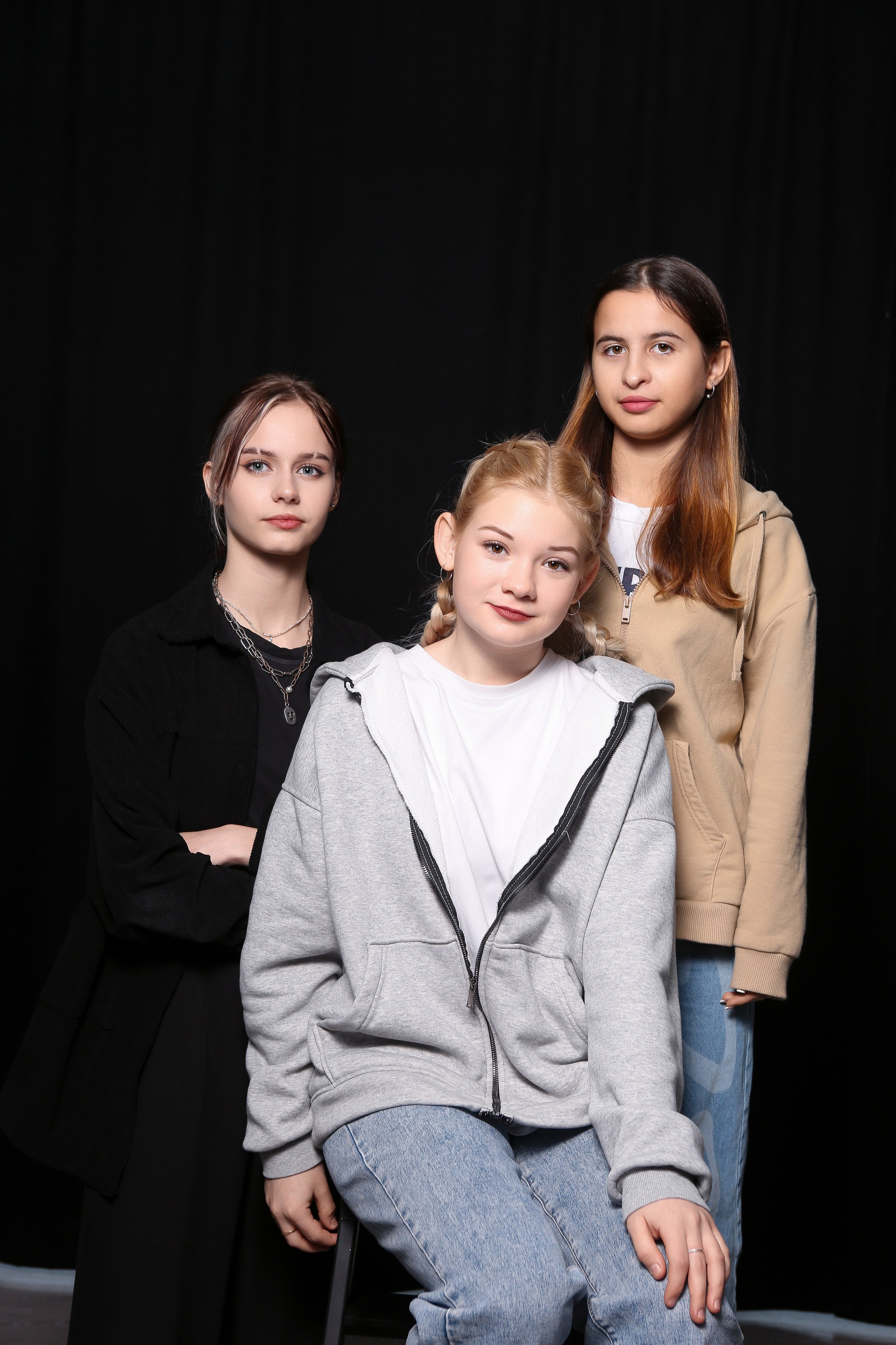 ШКОЛЬНАЯ ФОТОСЕССИЯ В СТУДИИ. ТВОЙ АЛЬБОМ / ТВОИ ПРАВИЛА