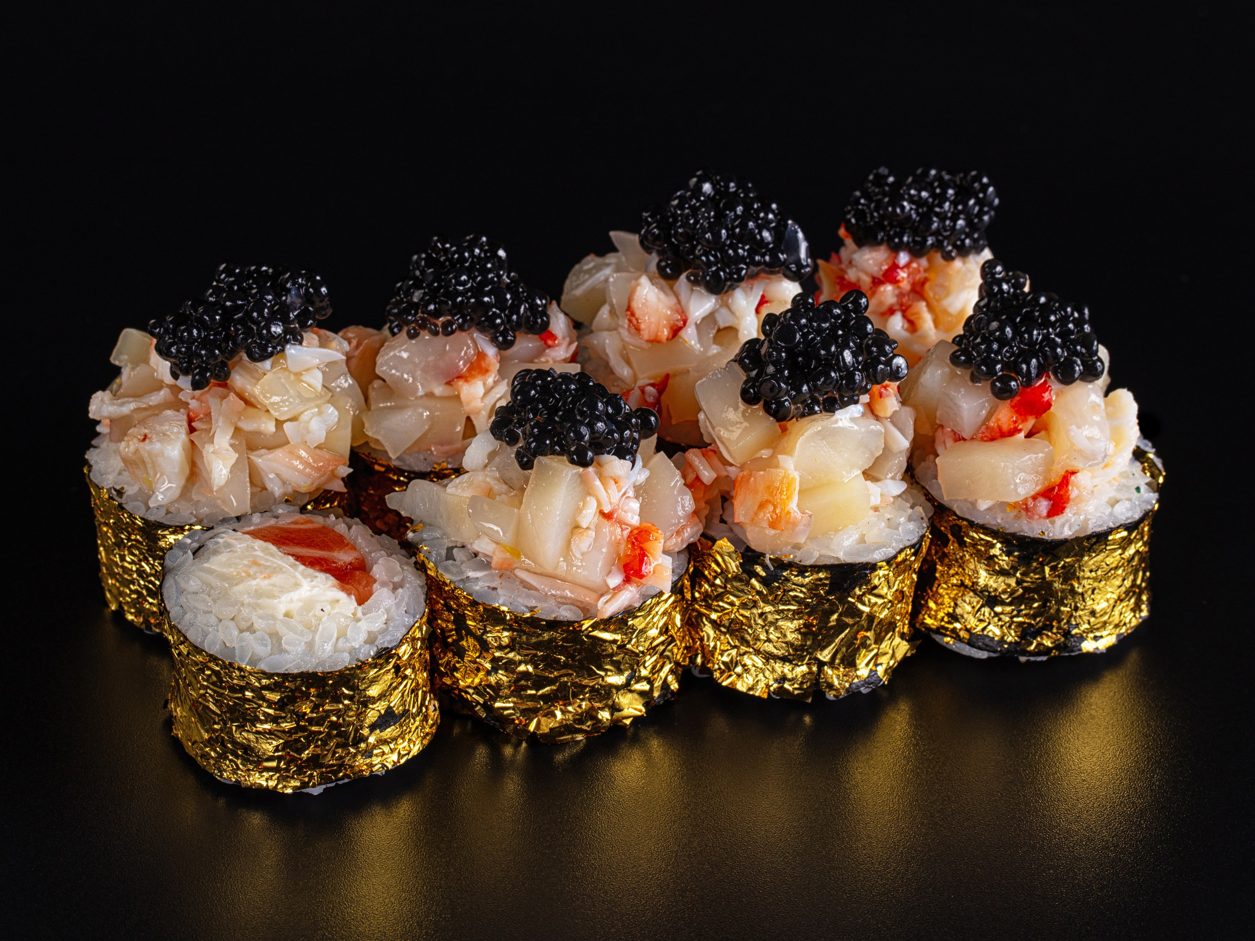 Фотосъемка суши и роллов. Заказ по тел.: +7 (906) 006-90-22. Фуд-фотограф Андрей Старостин — съемка еды в Москве. 9000 руб. в час