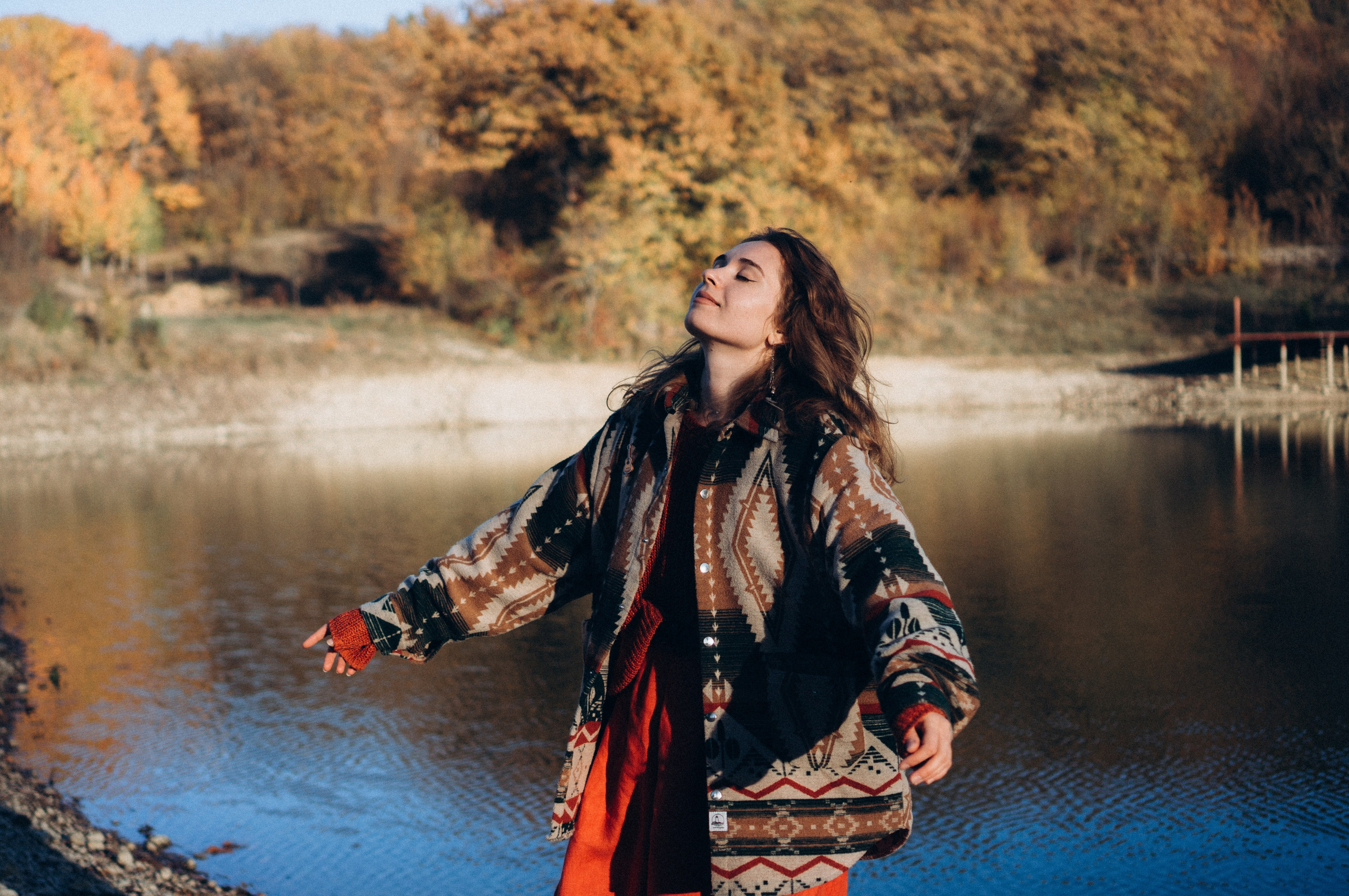 Анастасия | озеро и горы. Обо мне