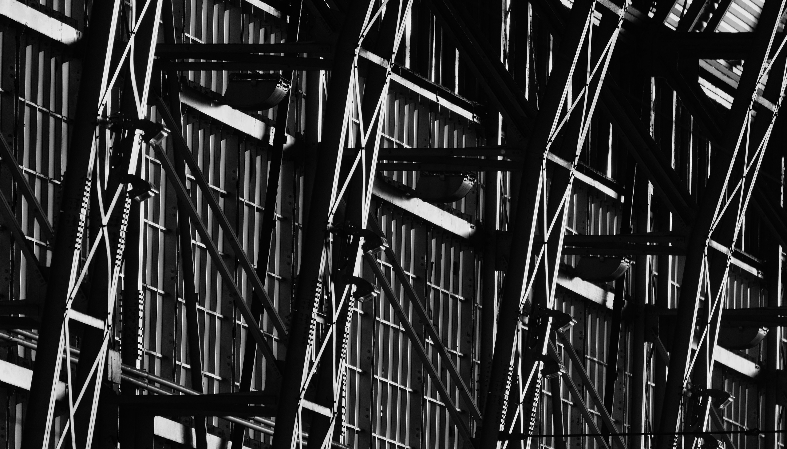 АРХМОСКВА 2024 — ГОРОДСКИЕ ФАКТУРЫ. @tomrus: Рустам Шагиморданов — фотограф