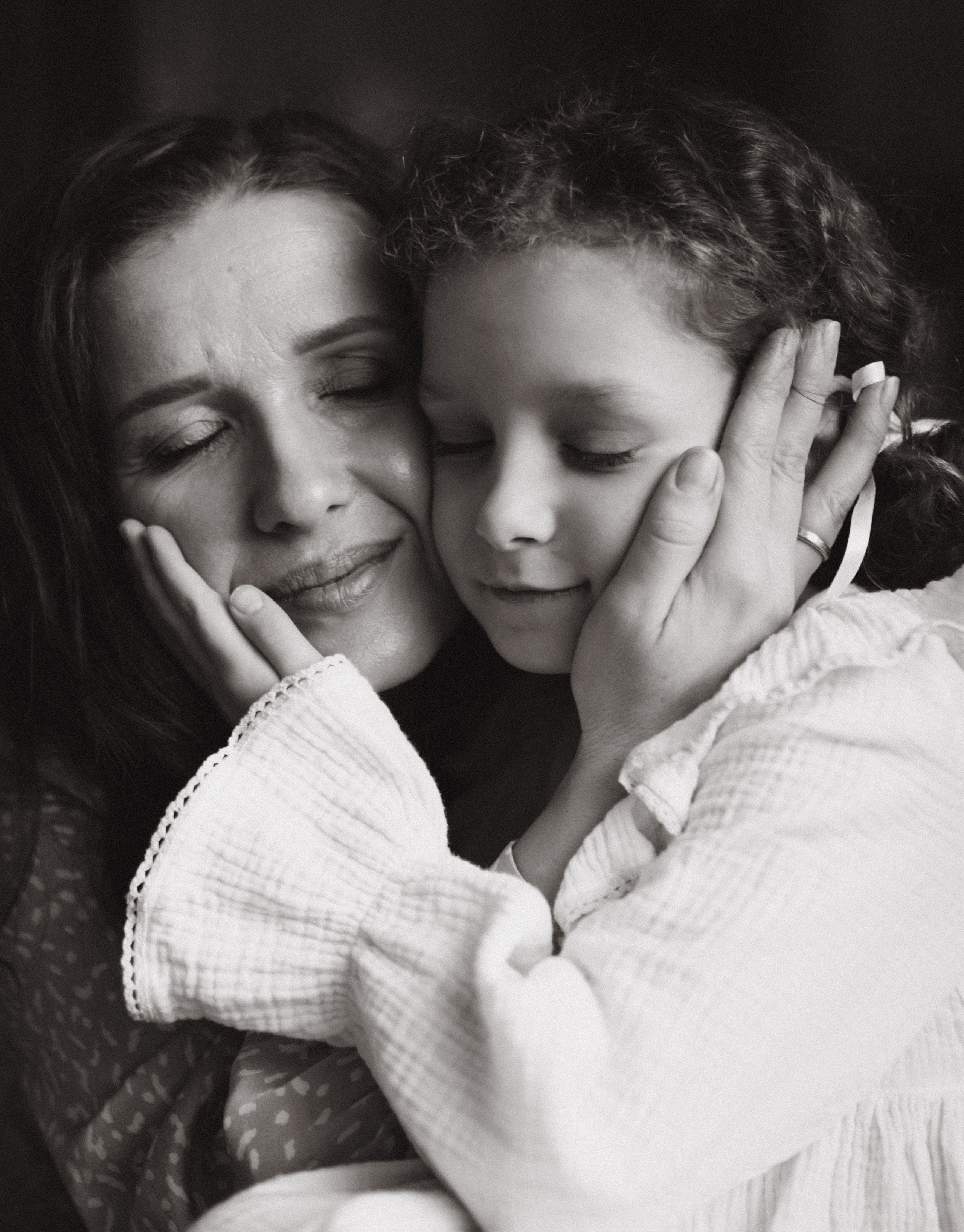 Новогодняя история в  Санкт-Петербурге. Алла, Эмилия, Дея и Давид. Услуги