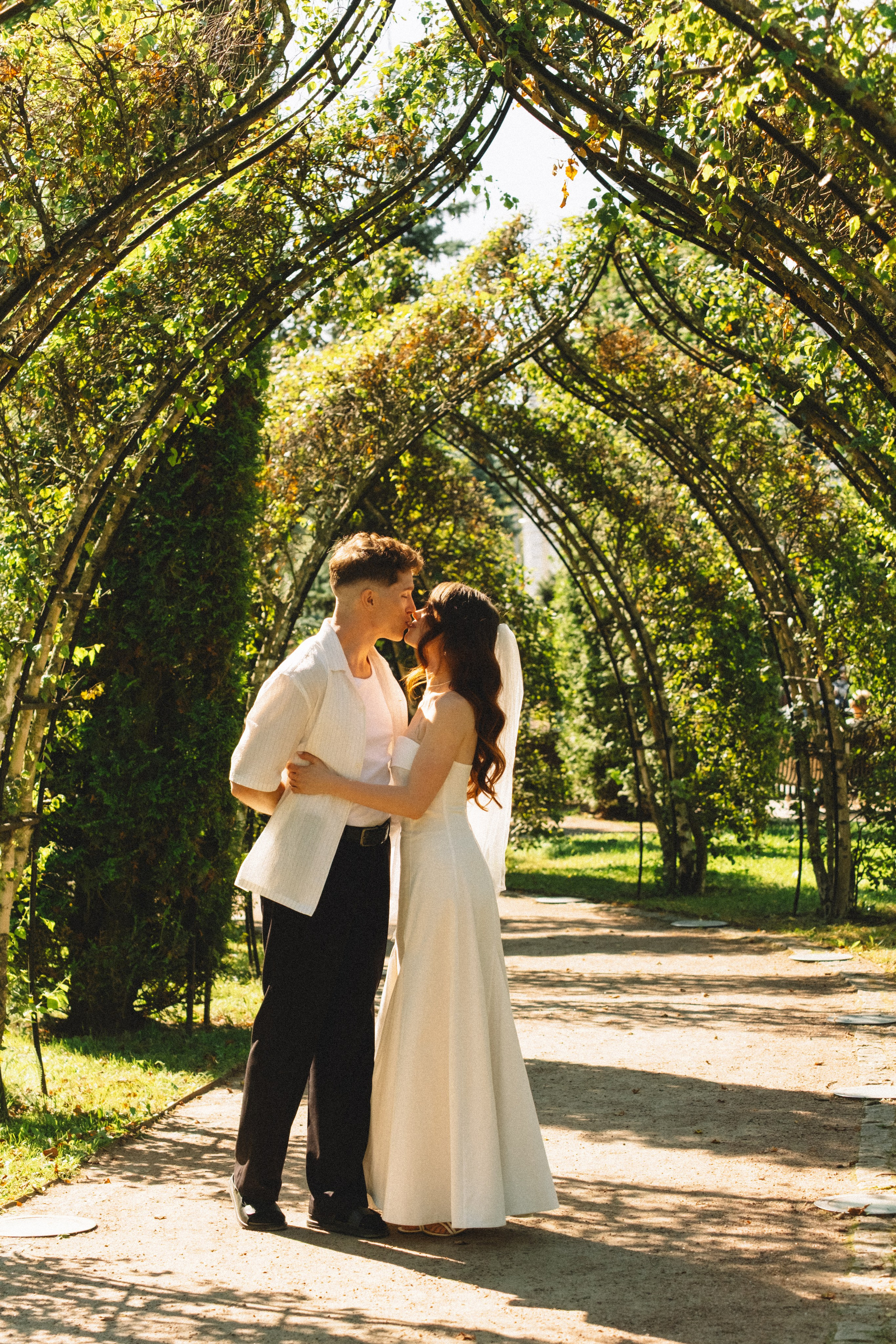 СВАДЕБНАЯ СЬЕМКА В ПЕТЕРГОФЕ И СЬЕМКА РЕПОРТАЖА В ЗАГСЕ ПЕТЕРГОФА. Профессиональный фотограф, Санкт-Петербург — Виктория Богомолова