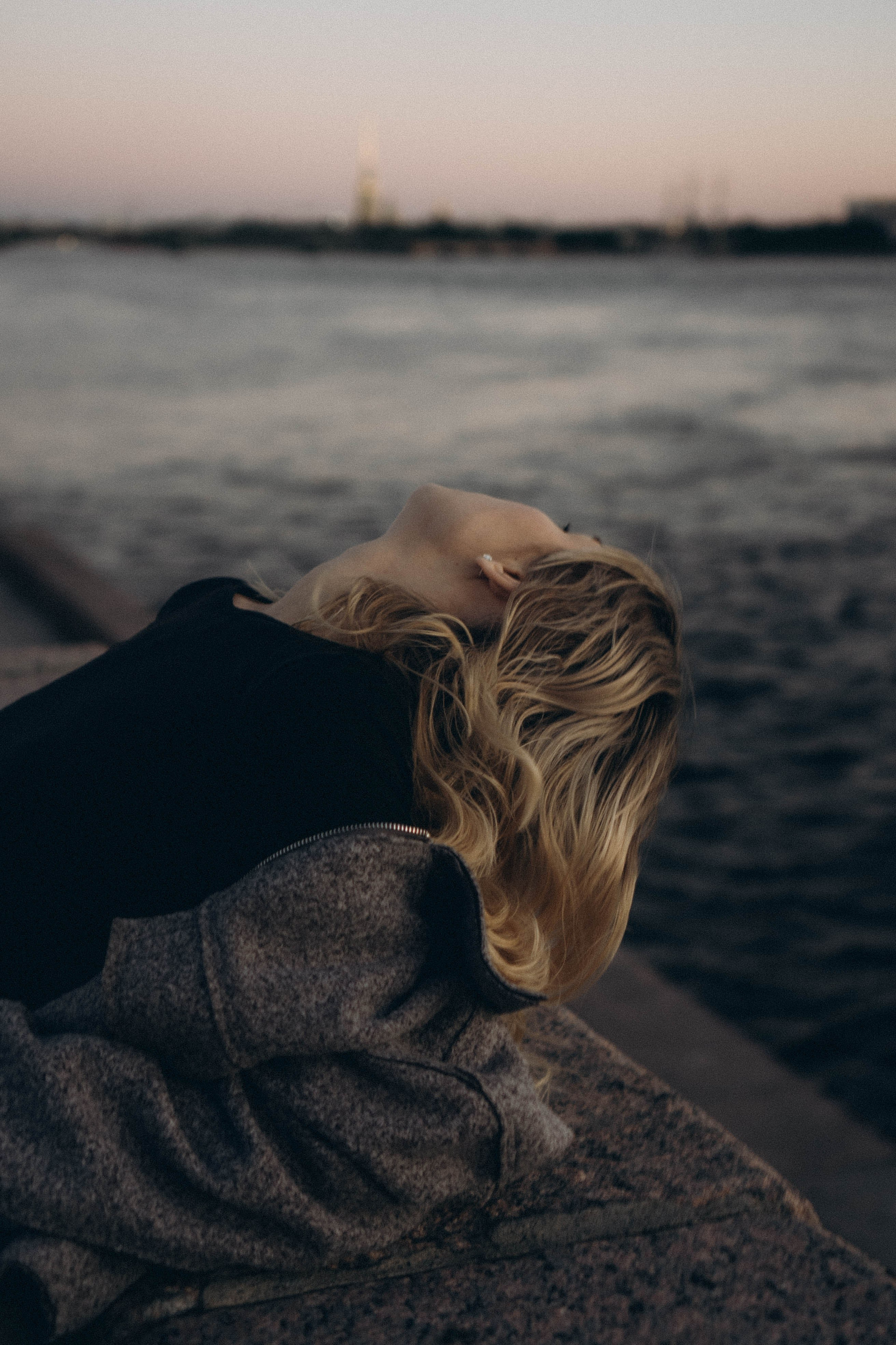 ПРОГУЛКА ПО ГОРОДУ В БЕЛЫЕ НОЧИ (другой вариант). Профессиональный фотограф, Санкт-Петербург — Виктория Богомолова