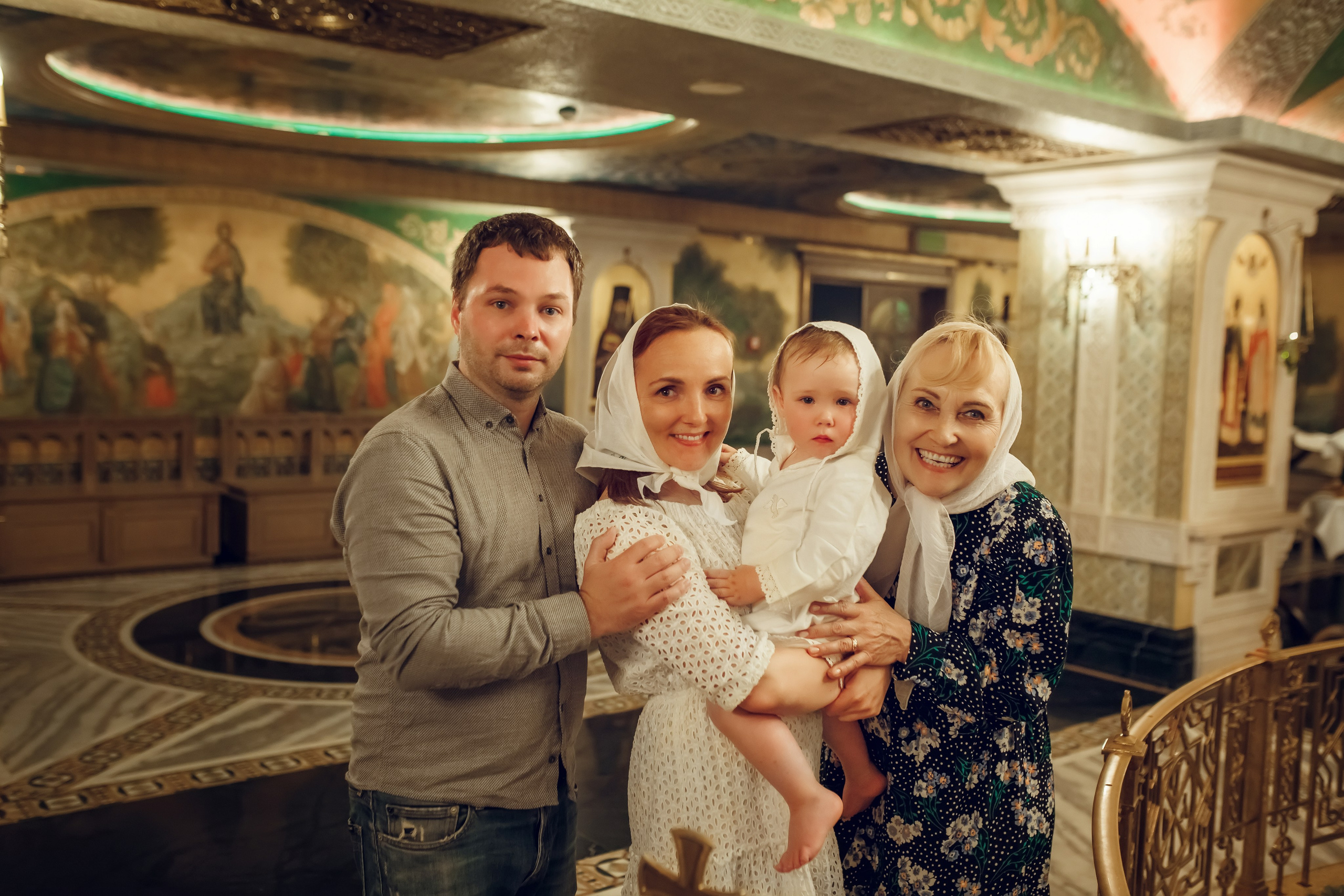 Крещение Яси. Фотограф на Крещение, семейный фотограф в Москве