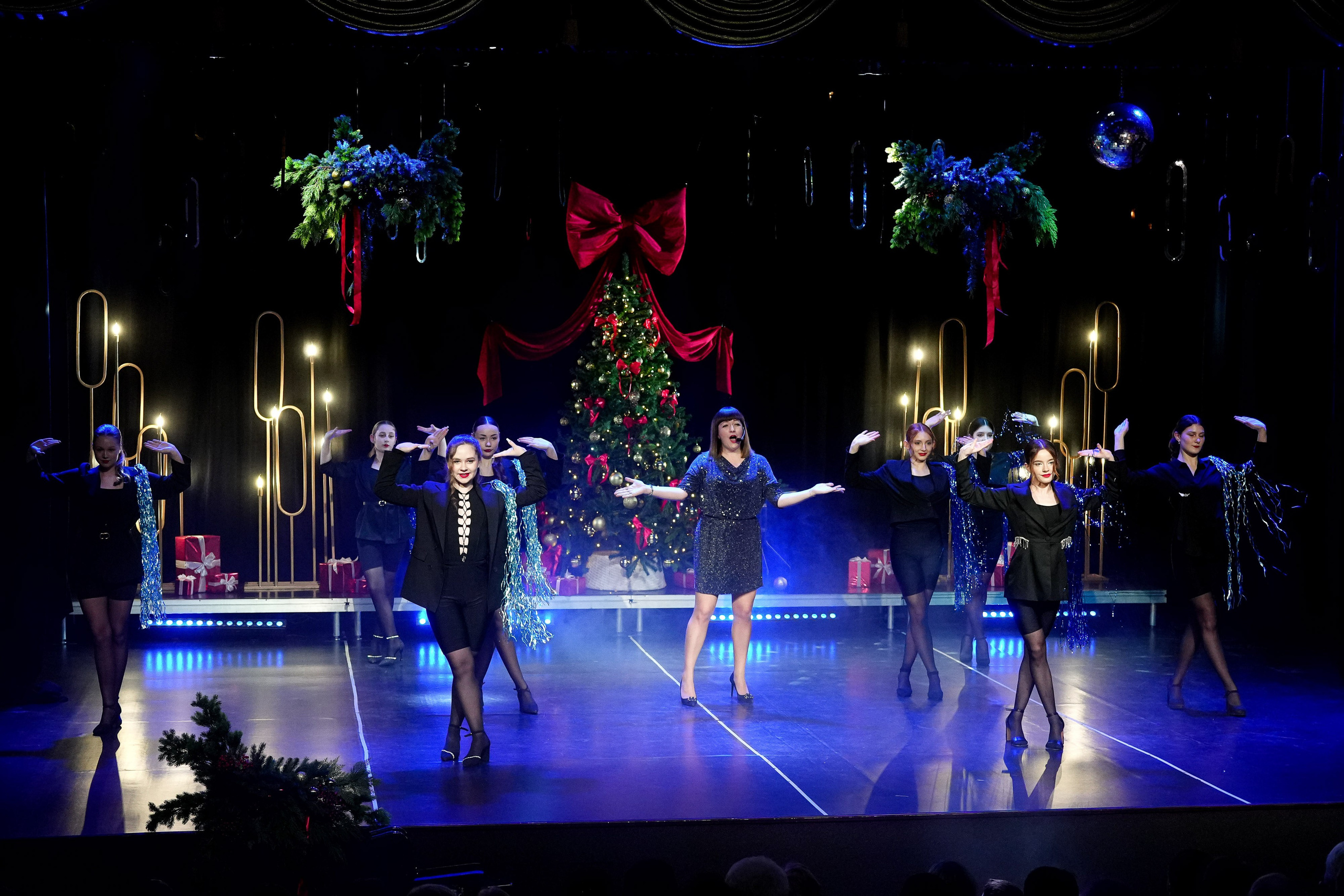 Новогодний концерт в Театре Ростова Великого. Репортажный фотограф Сергей Сажин г. Ярославль