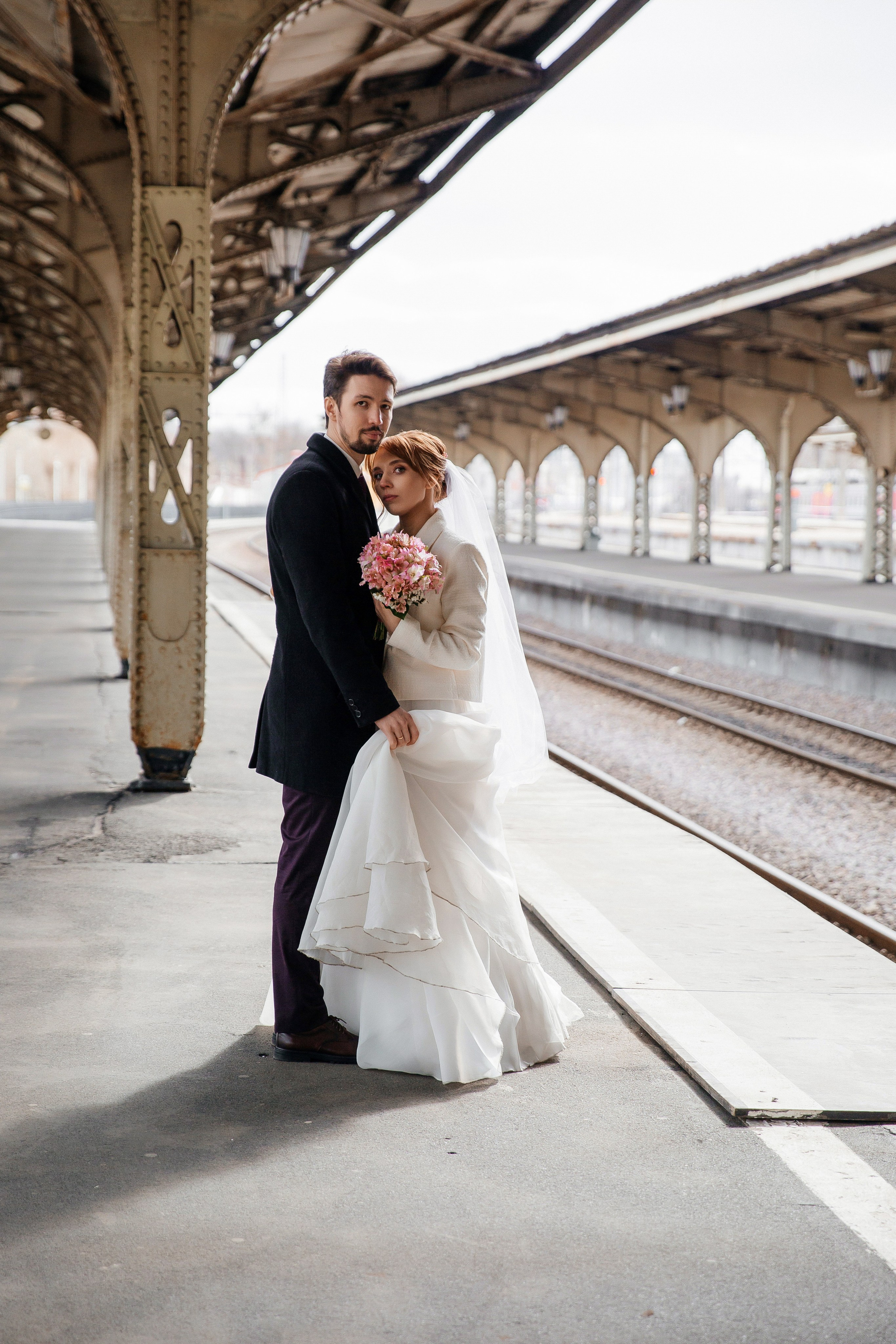 Первый ЗАГС и Фотосессия на Витебском в апреле. Свадебный фотограф в Санкт-Петербурге Вика Стукачева