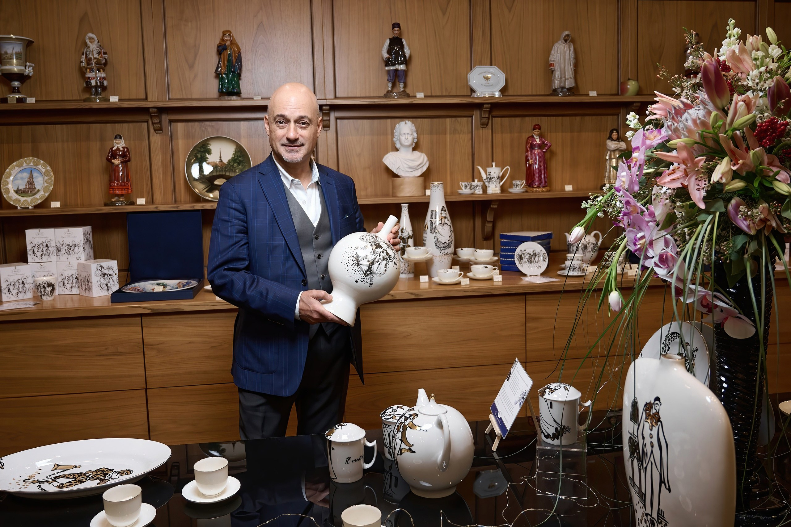 Императорский фарфоровый завод и Misha Lenn. 2022. Дима Бабушкин. Фотограф. Подиум. Репортаж. Творчество. Дорого