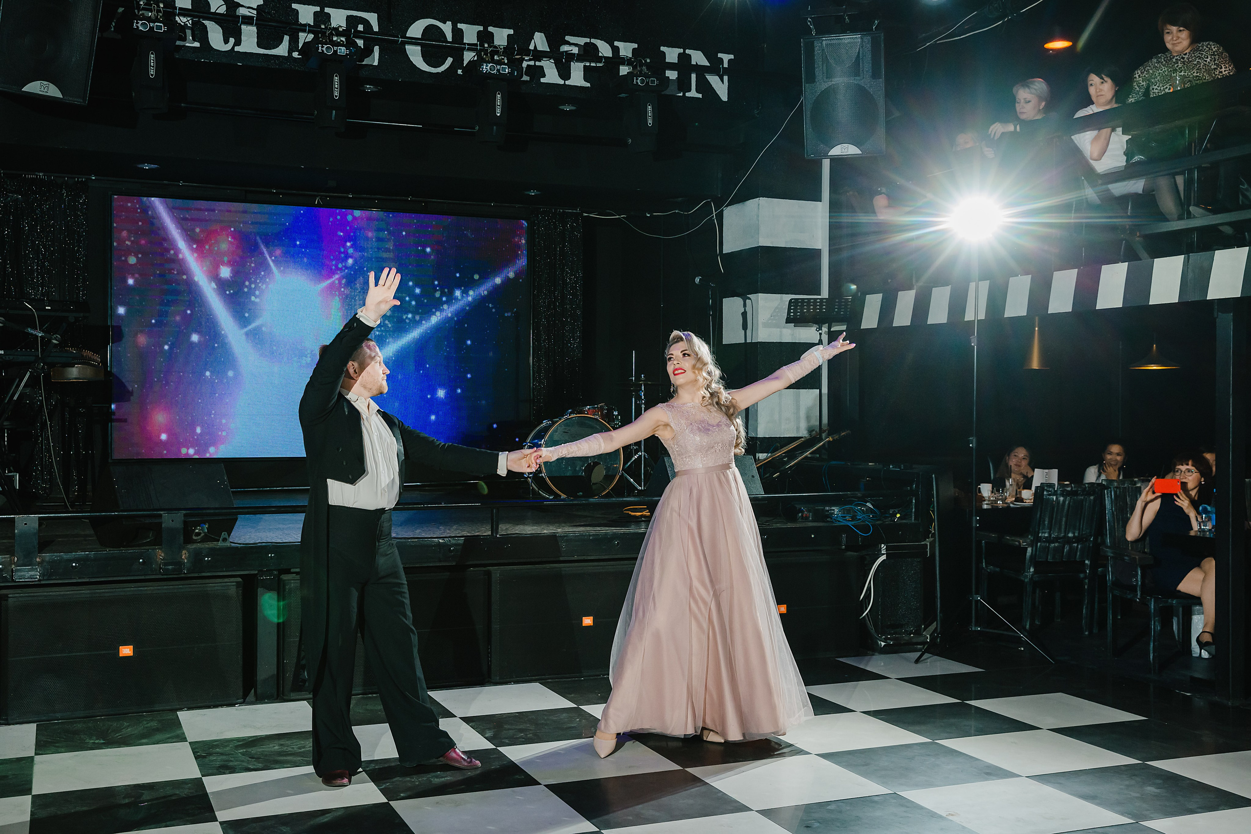 Шоу Талантов Миссис Бурятия. Фотограф и видеограф в Улан-Удэ: Аюна Габагуева и Артём Шаханов