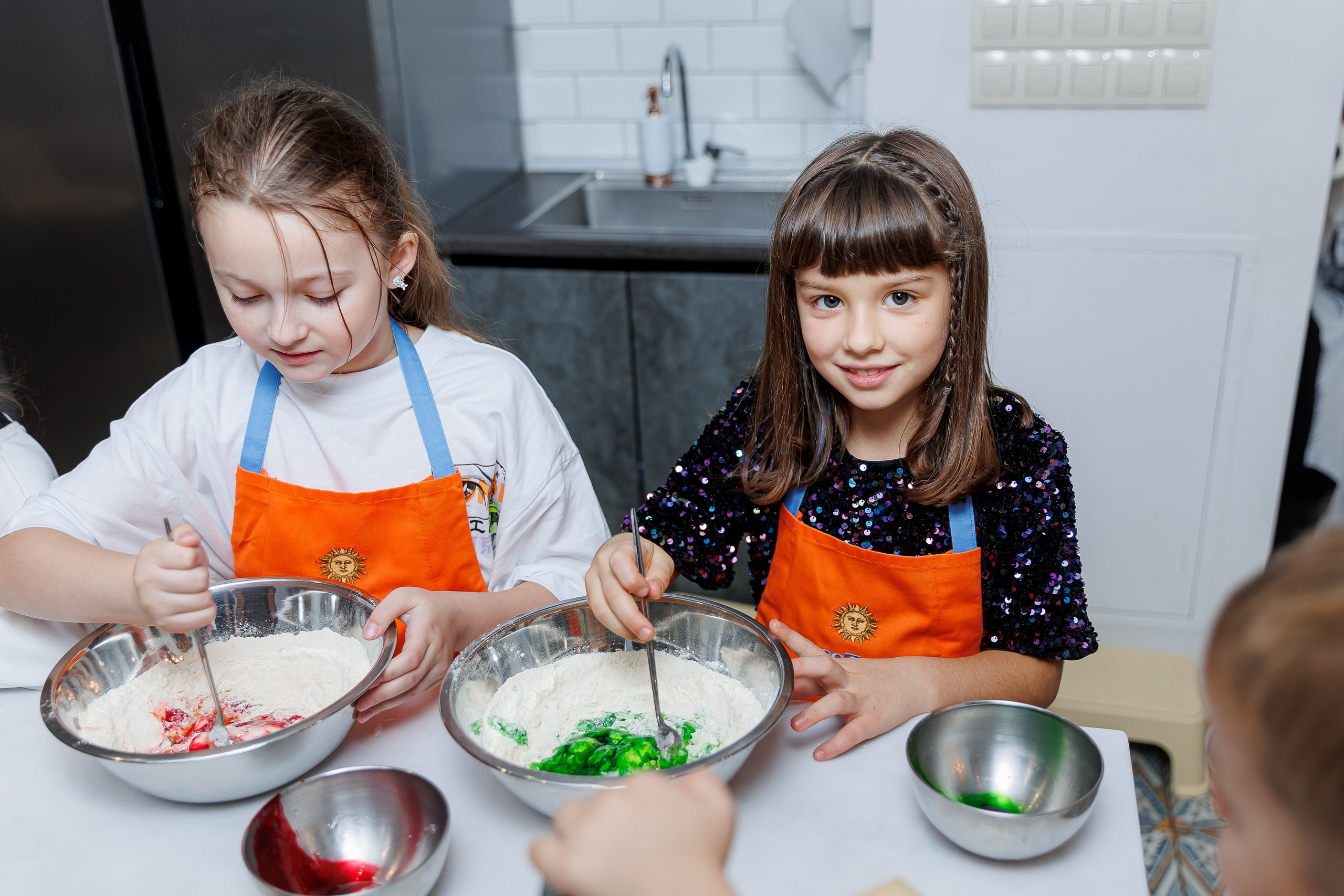 День рождения Насти «Венсдэй во Вкусотеррии». Семейный и детский фотограф Комина Елена, Власиха, Одинцово