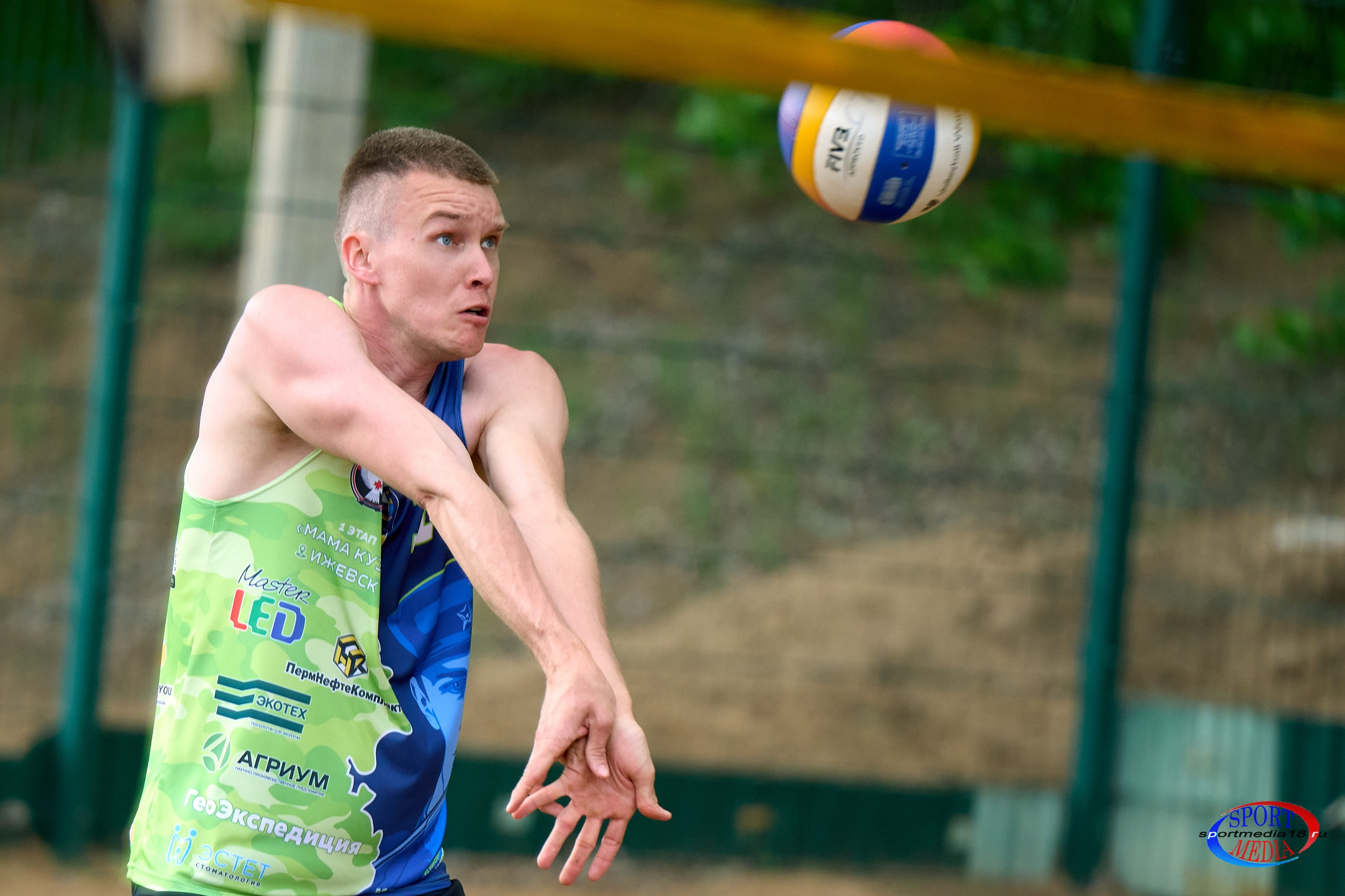 Пляжный волейбол. ПРИВОЛЖСКАЯ ЛИГА MIXT Ижевск 18.05.2025. Спортивный репортажный фотограф в Ижевске Сергей Мерзляков