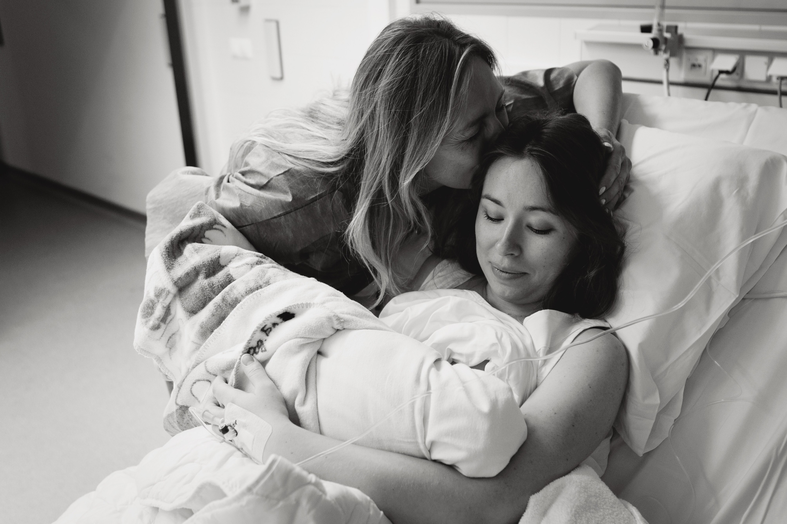 Фотограф и видеограф на роды Москва