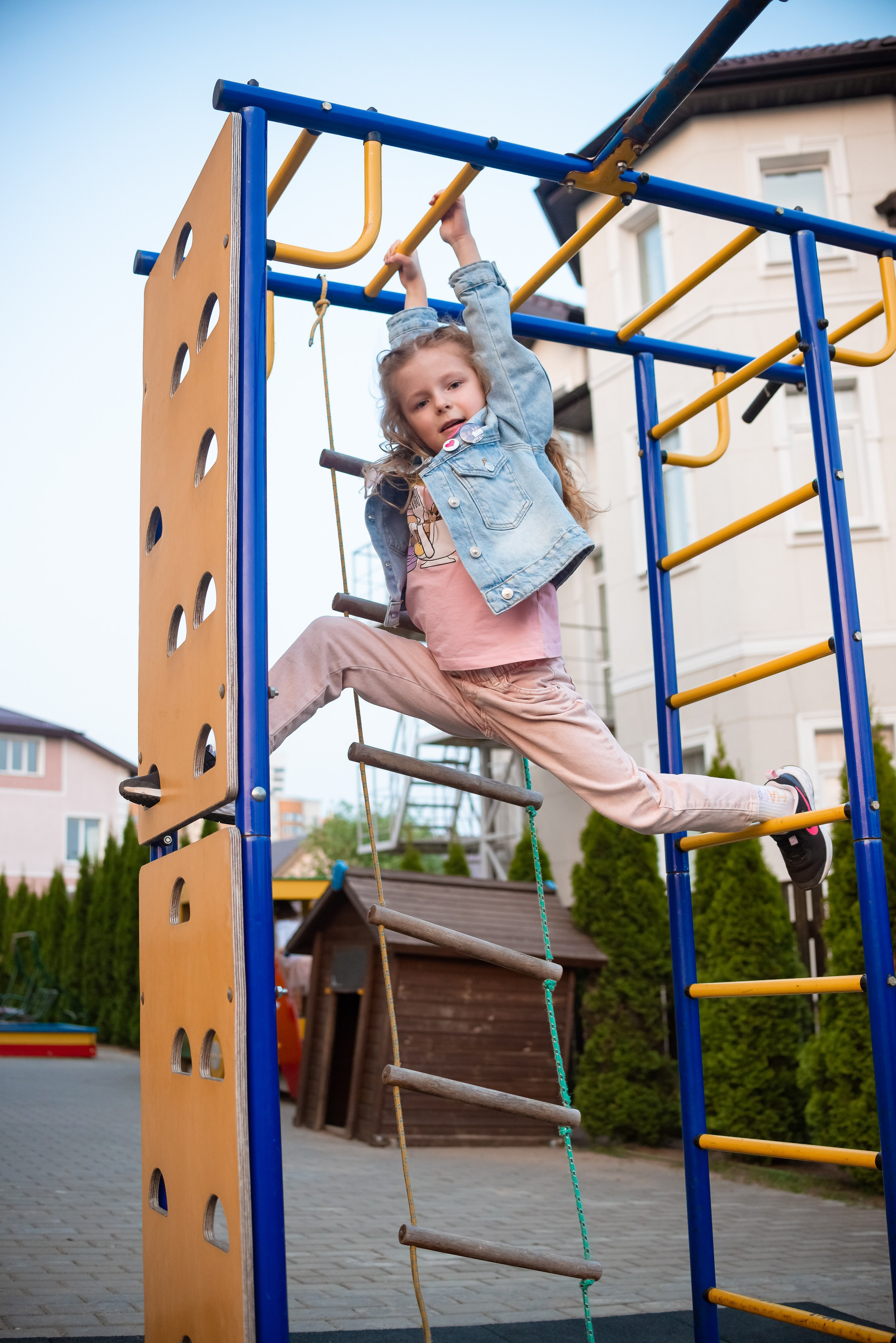 Выпускной утренник 2023. Семейный фотограф на выписку из роддома и крещение Минск Настя Гришук