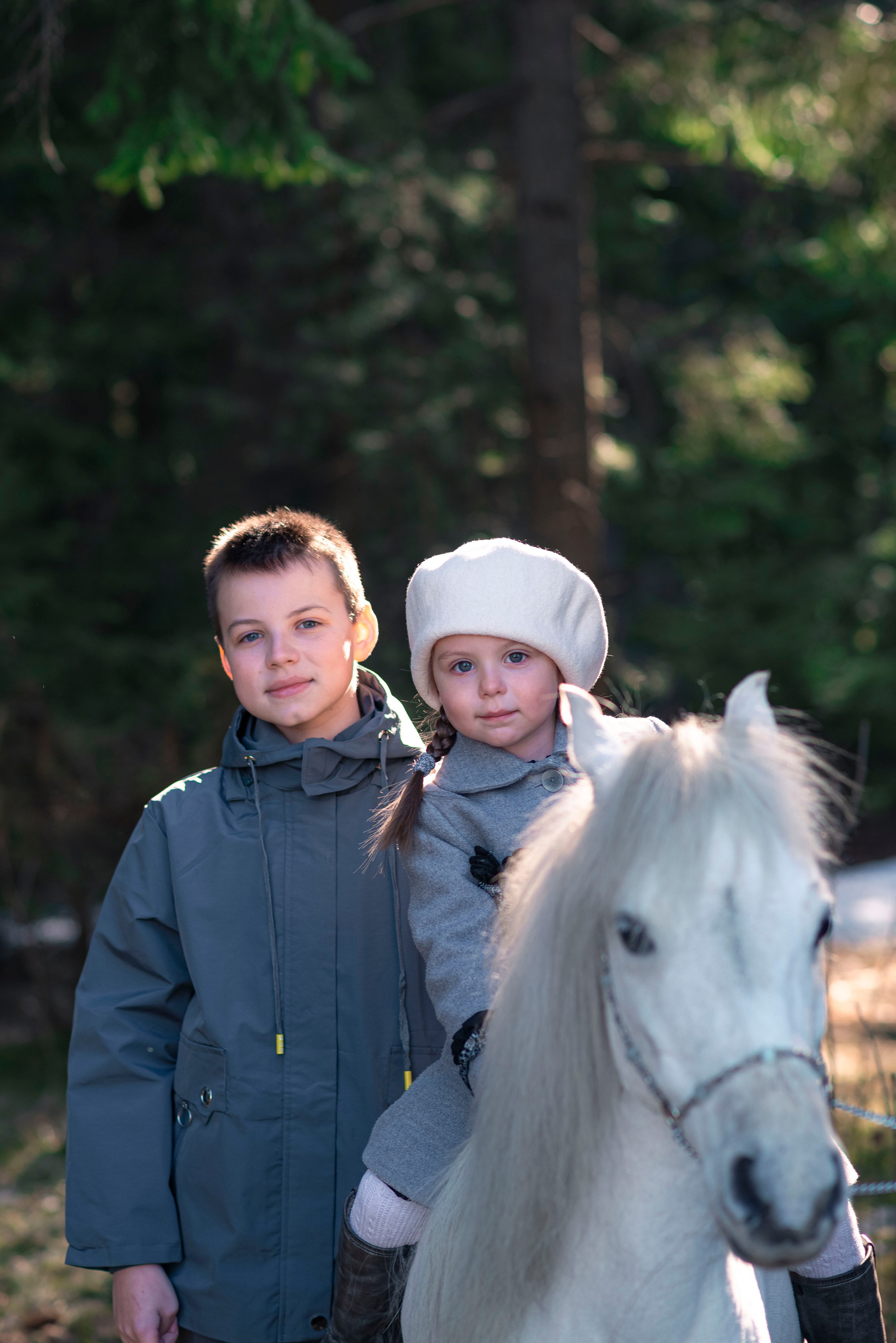 Прогулка с пони. Семейный фотограф на выписку из роддома и крещение Минск Настя Гришук