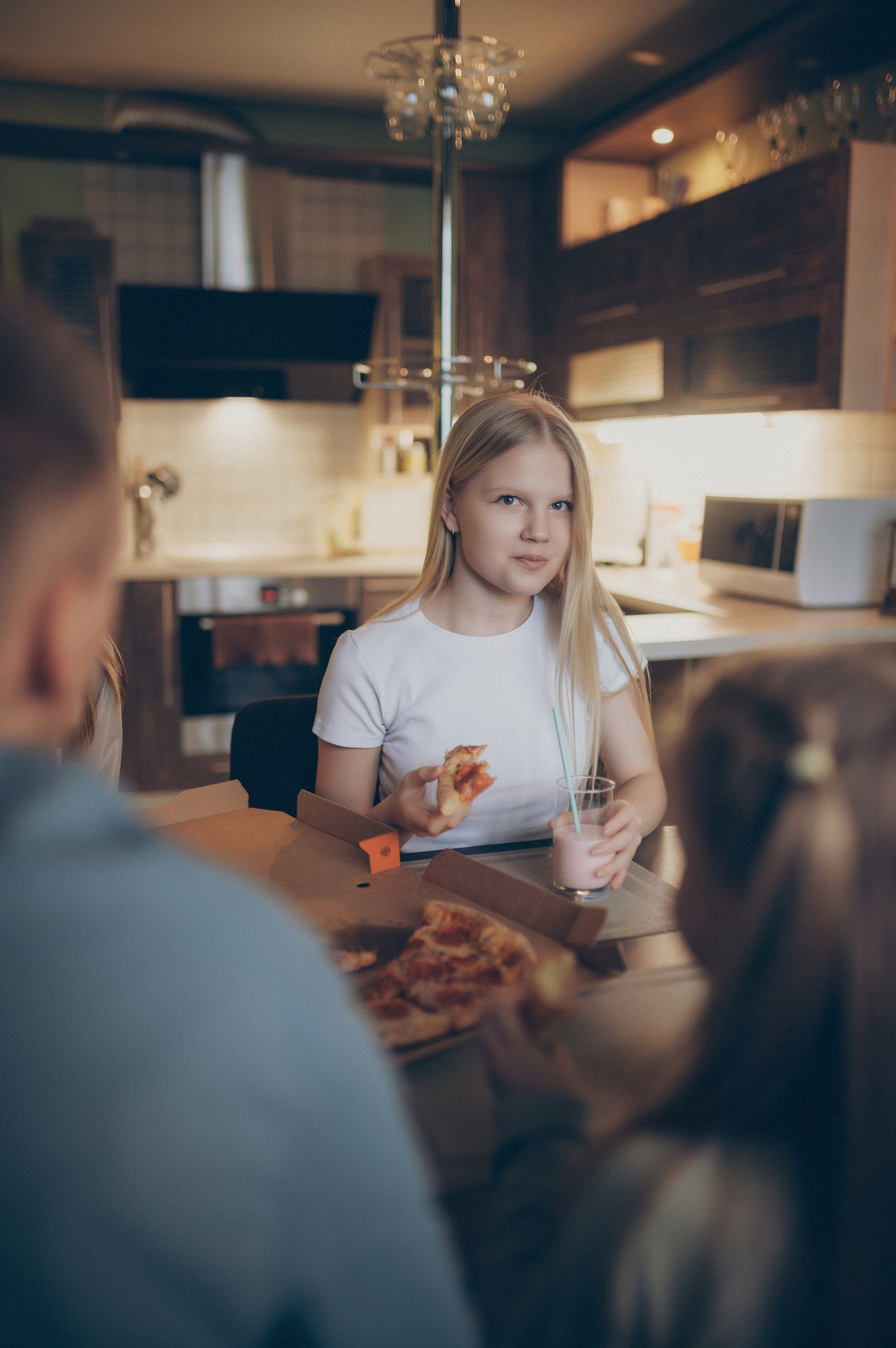 Тася, Соня, Женя и Илья (новогодняя домашняя). Фотограф, г. Лесной Свердловской области