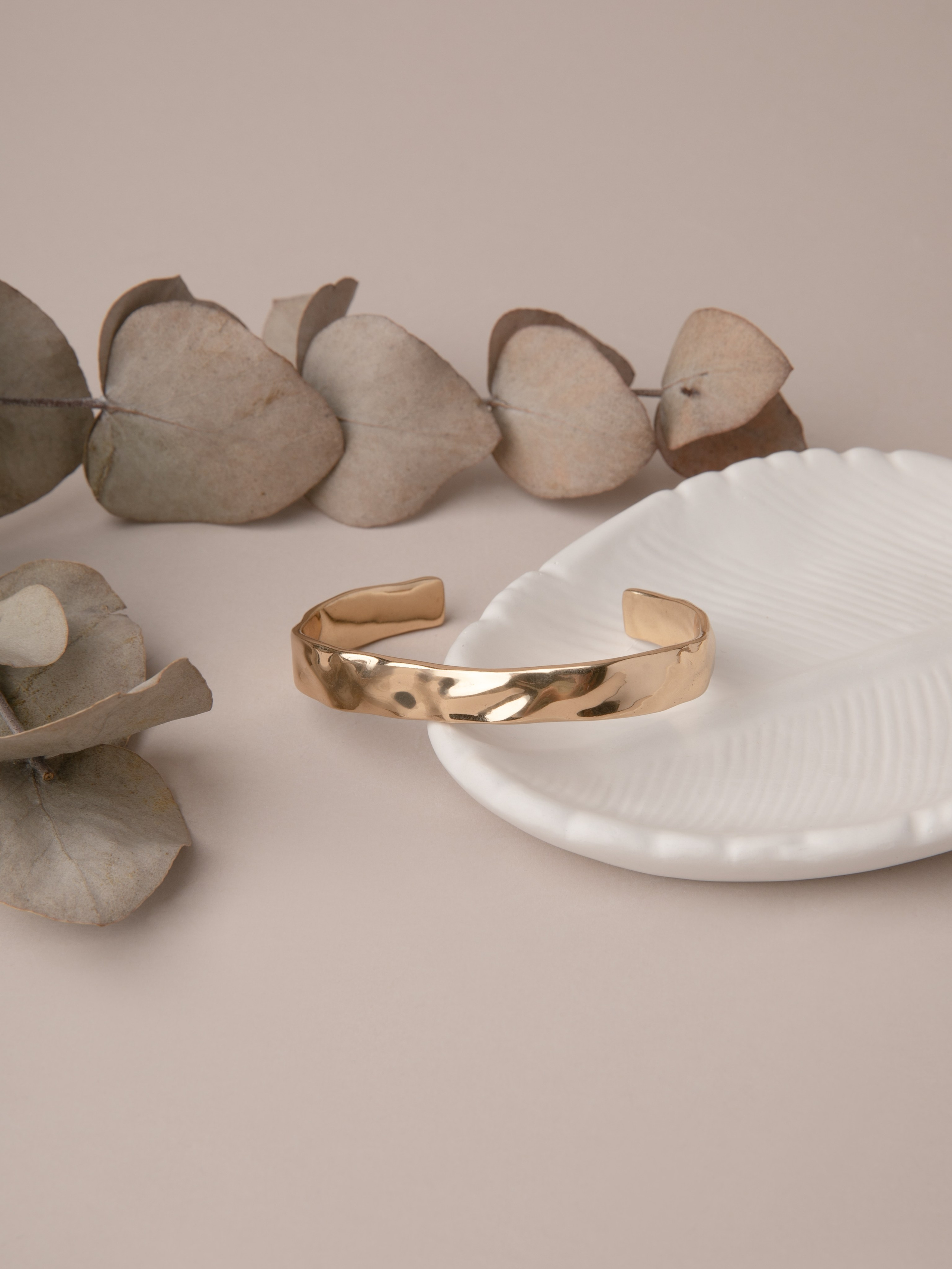 Украшения. Фотостудия предметной и модельной съёмки для маркетплейсов