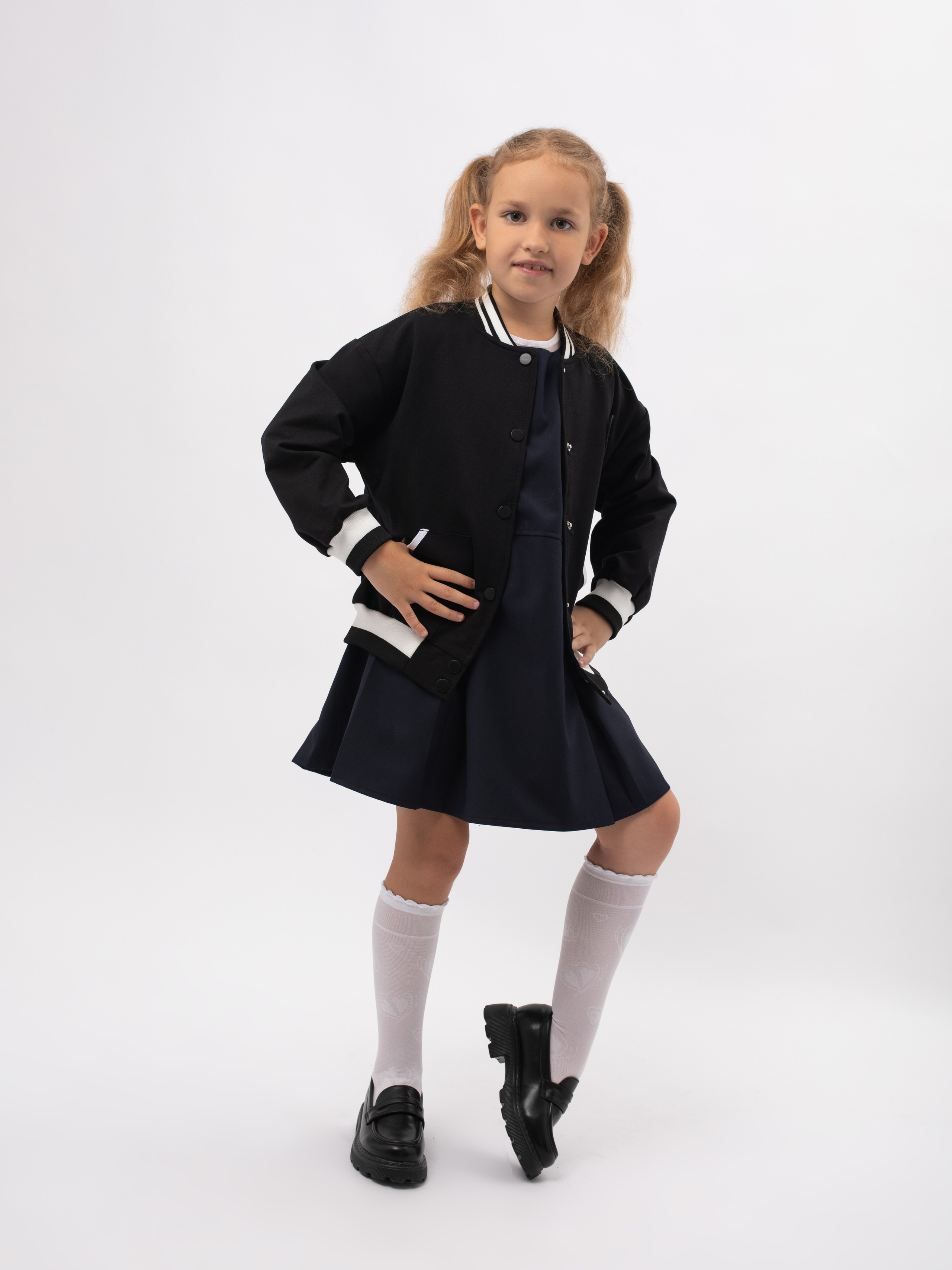 Школьная одежда. Фотостудия предметной и модельной съёмки для маркетплейсов