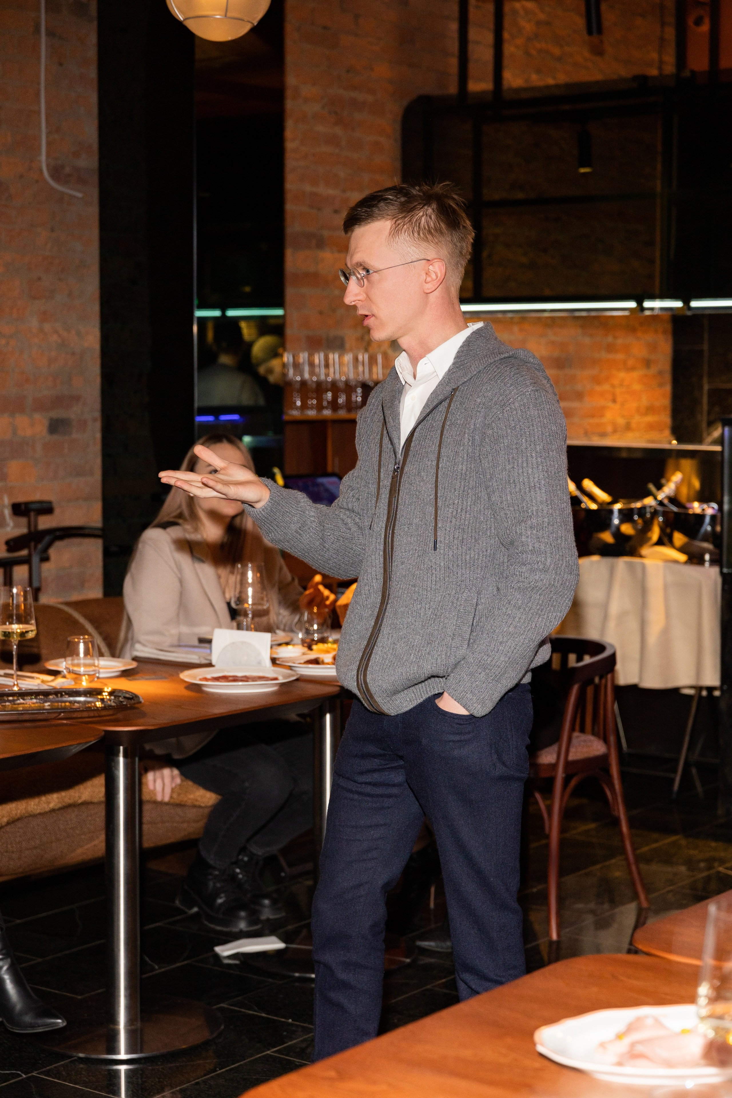 Бизнес ужин в ресторане Tbilissimo. Выпускные альбомы во Владивостоке