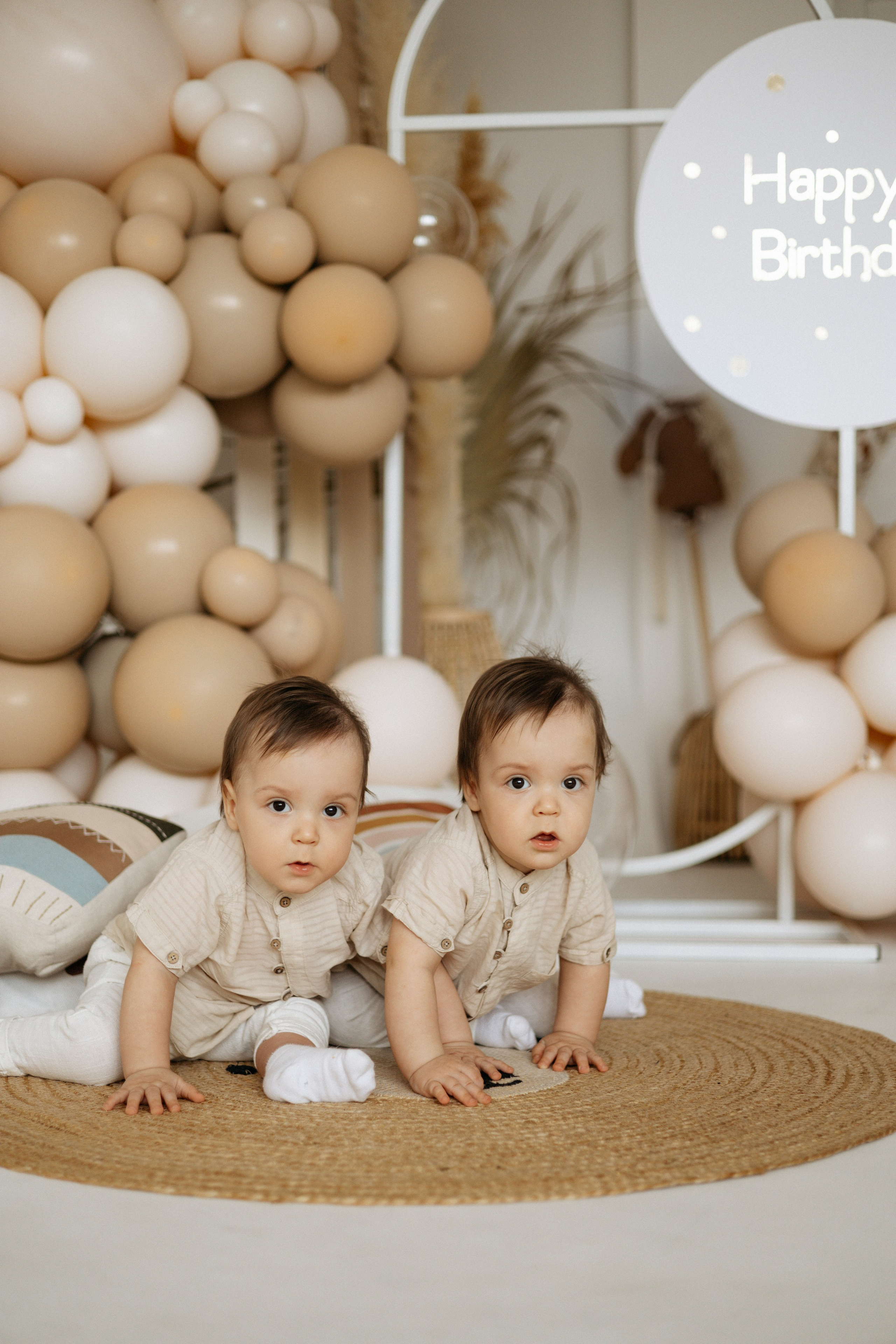 Близнецы годик. Самый теплый фотограф в Краснодаре Рябоконь Ксения