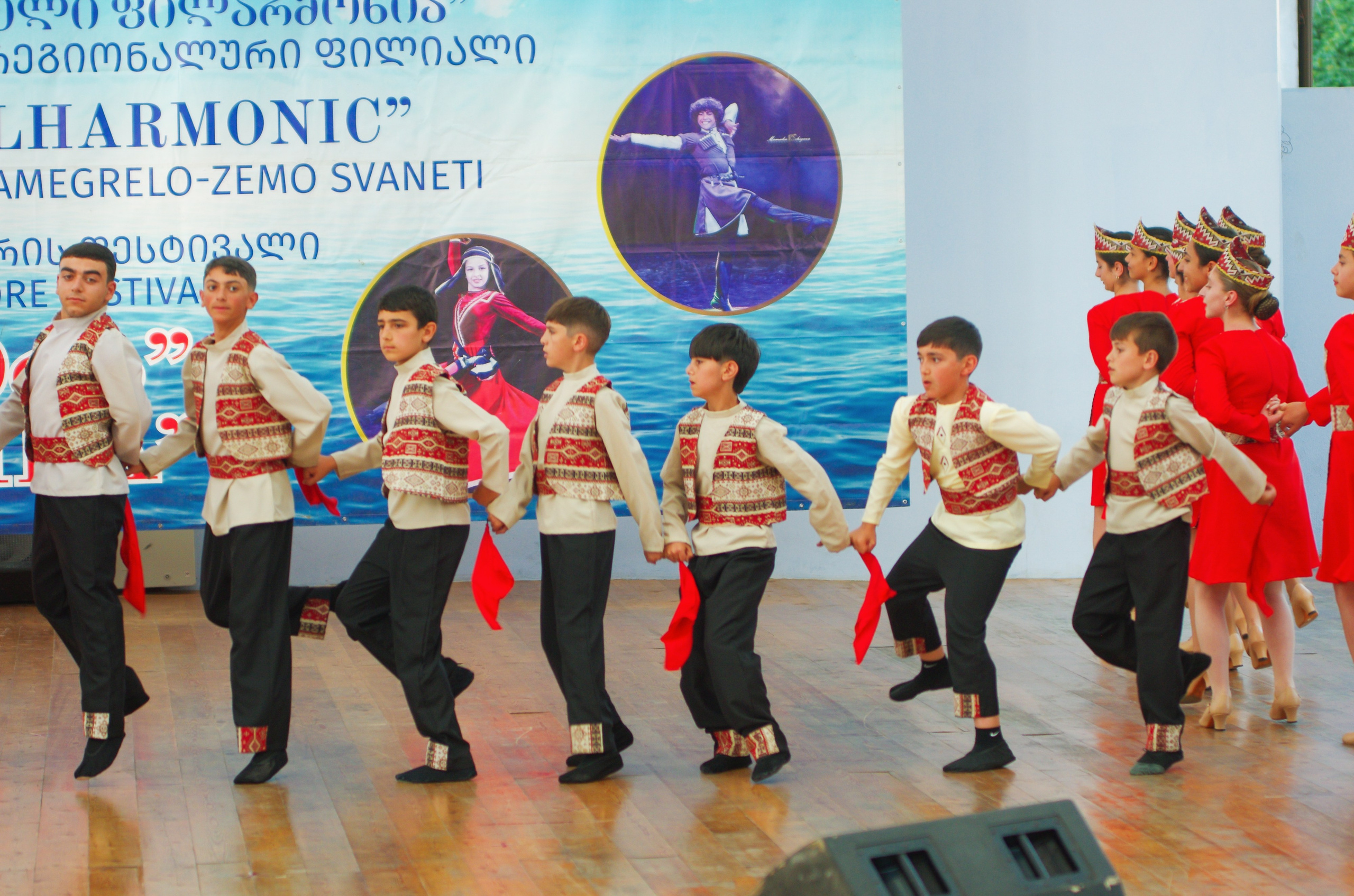 Кабулети Танцы. Портретный фотограф Денис Милютин