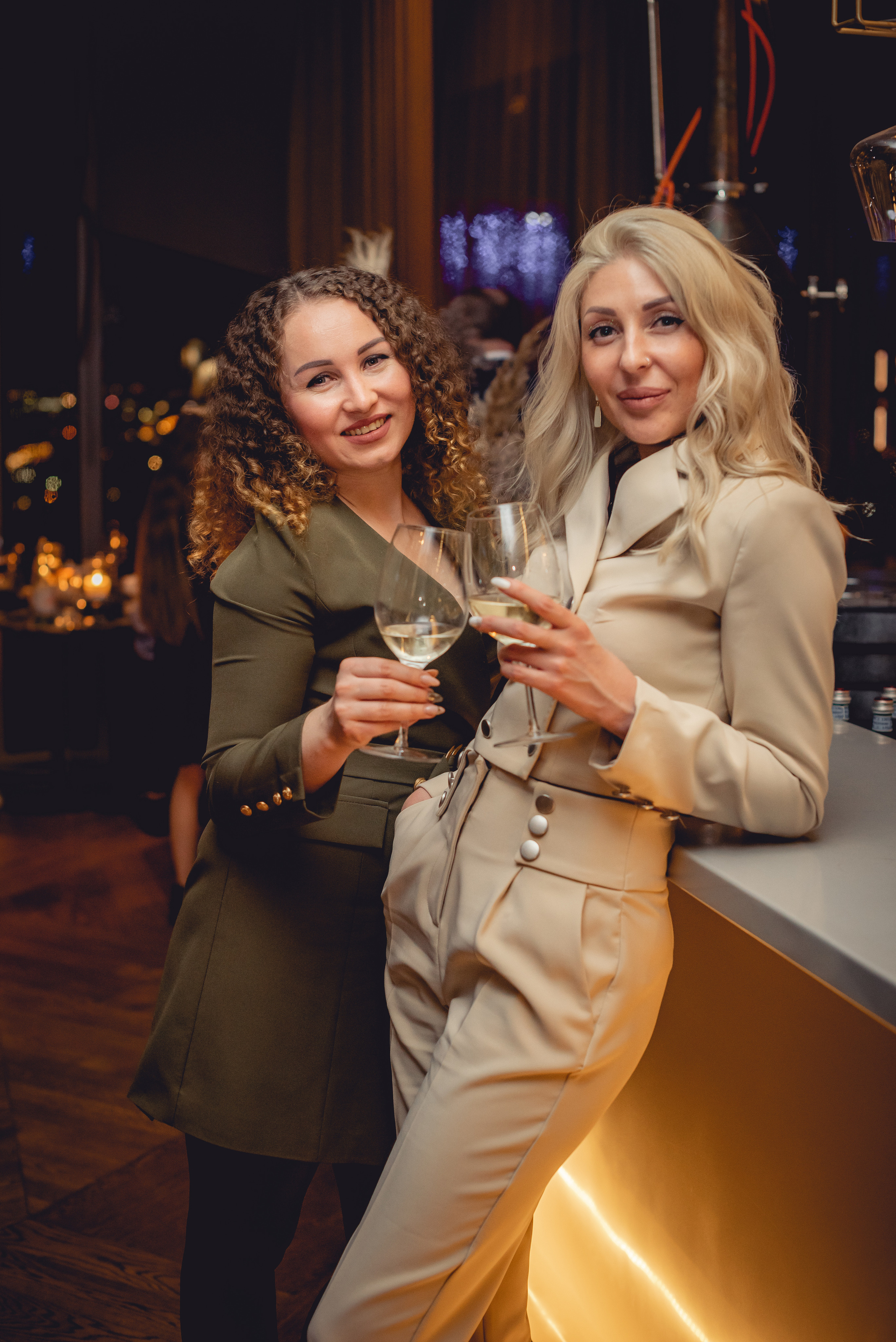 Ксения. Москва Сити. Ресторан Sixty. Станислав Тюрин Фотограф Москва. Индивидуальные и семейные фотосессии;