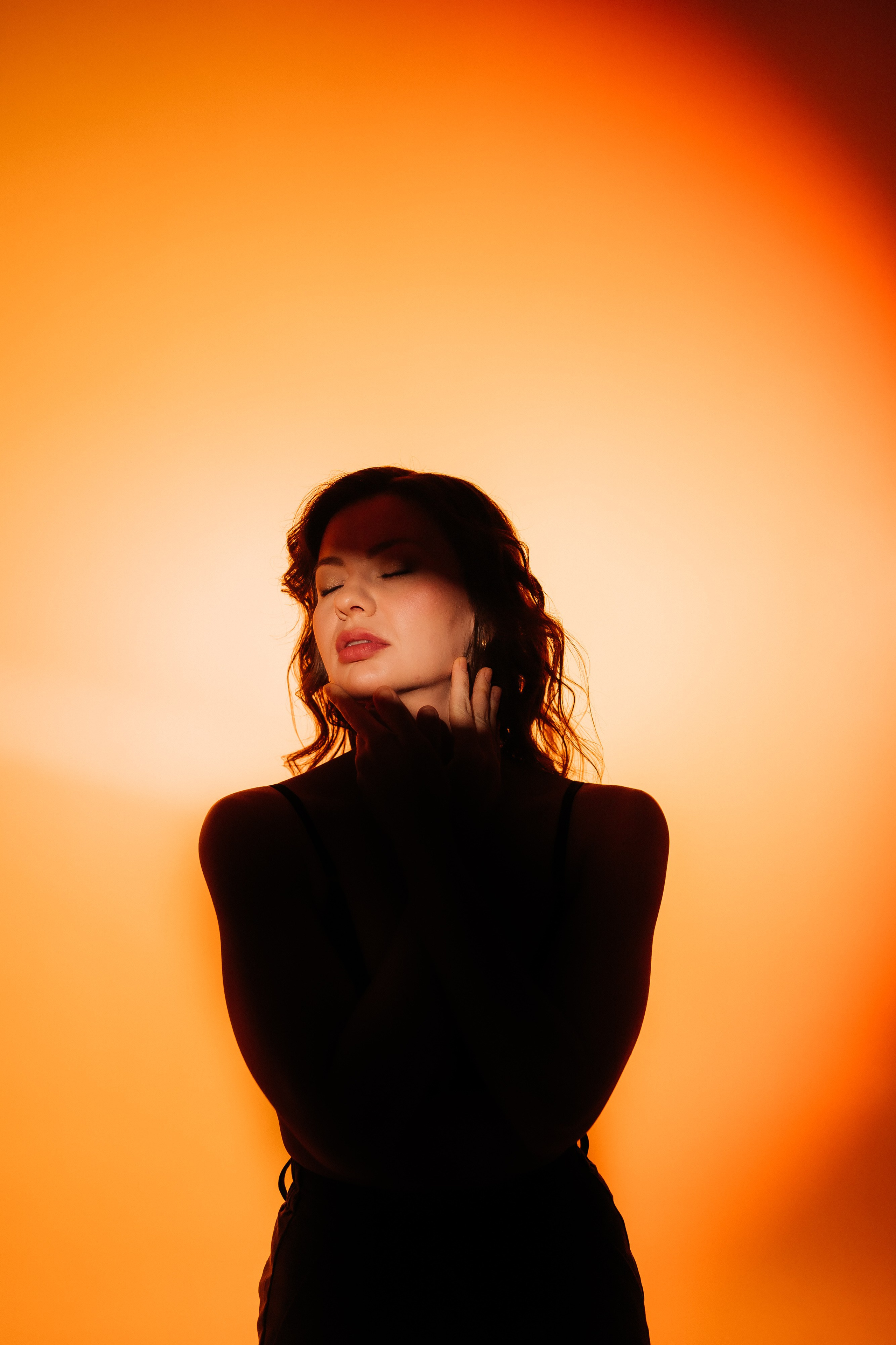 Галия в студии ню. Креативный и женский Фотограф Омске Наталья Лебедева