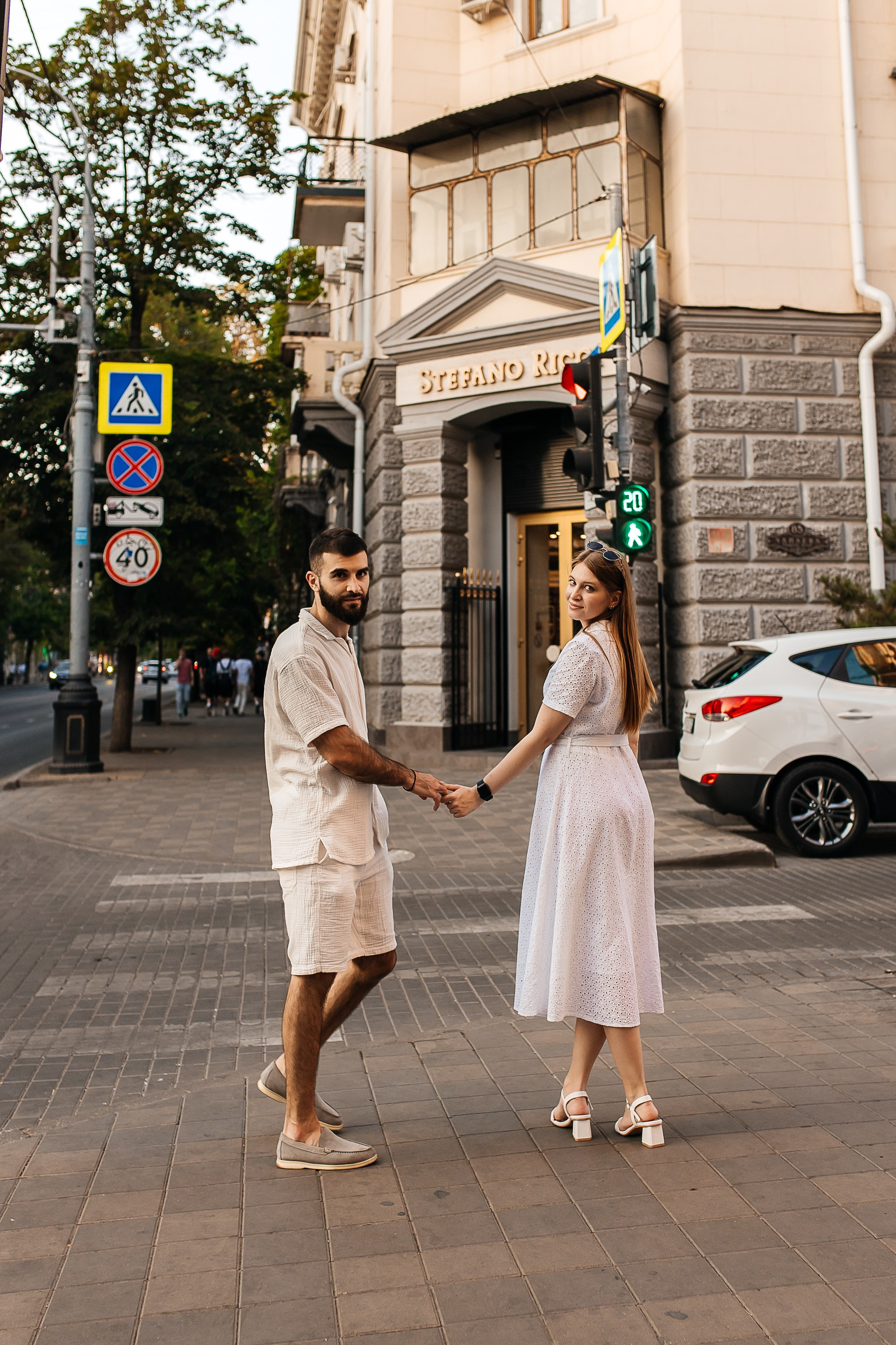 Прогулка по центру Краснодара. Свадебный и семейный фотограф Виолетта Сидельникова. Краснодар, Россия, Беларусь, Европа