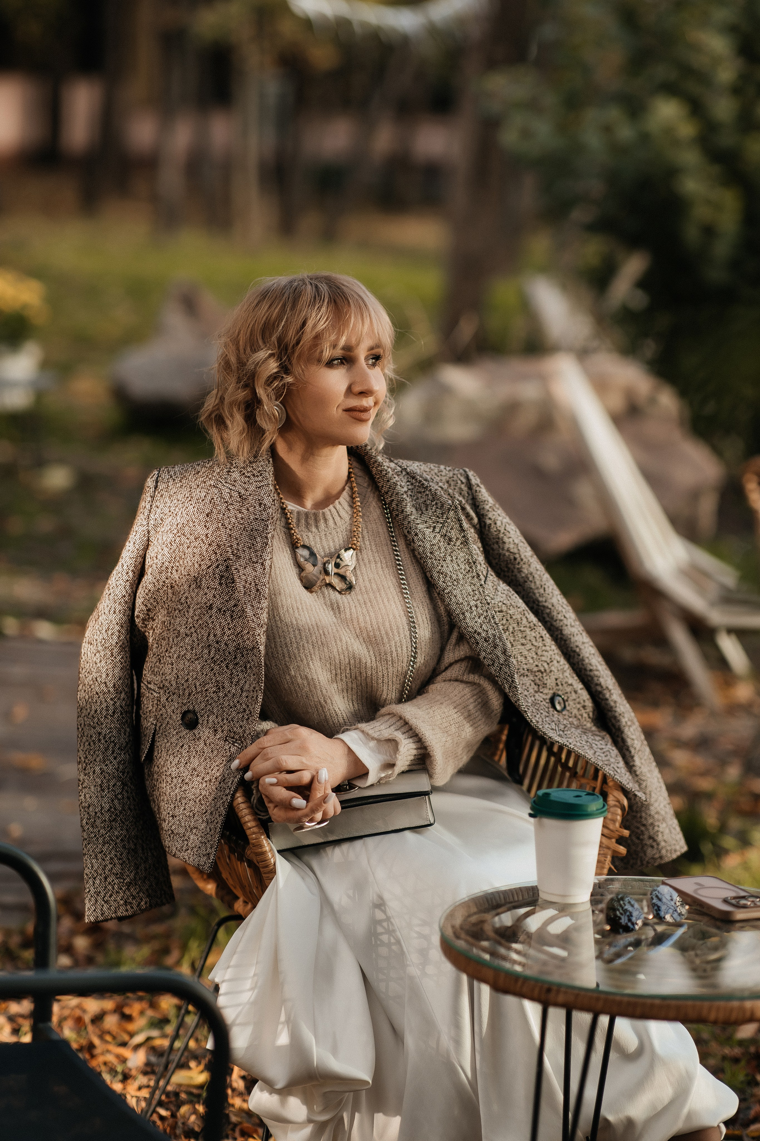 Маша и осень