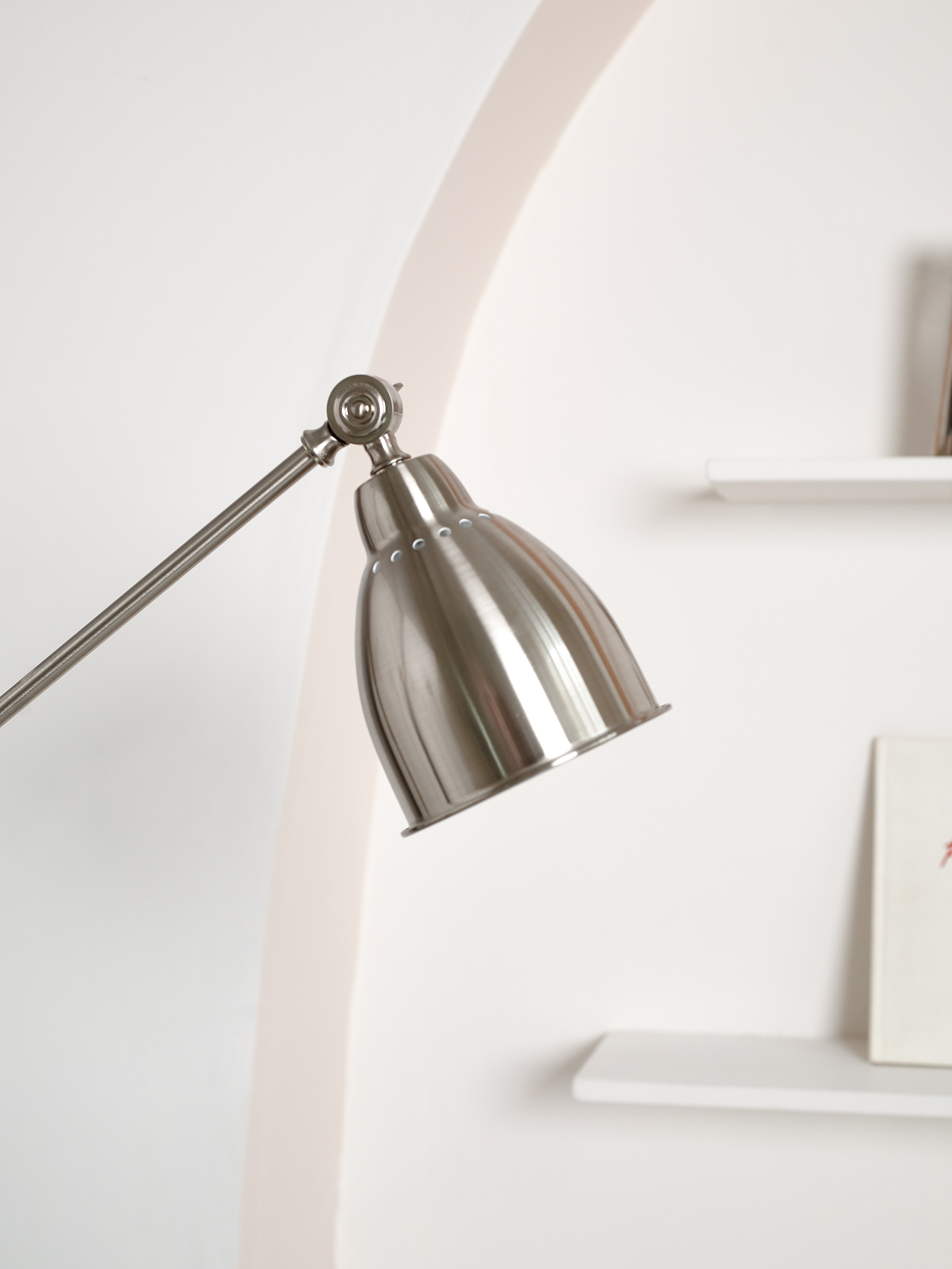 Мебель и декор для дома. Предметный фотограф, инфографика и видео в Санкт-Петербурге