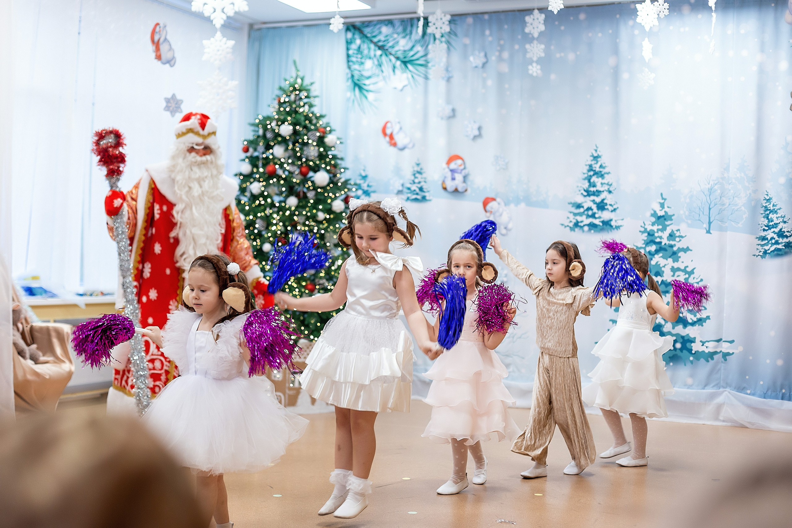 Утренник_"Веселый балаганчик» 2024. Семейный фотограф в Санкт-Петербурге