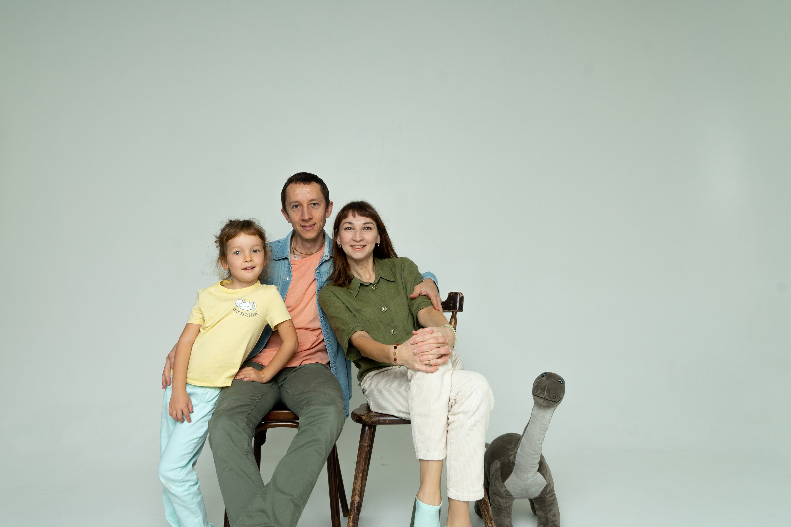 Семейная фотосессия в студии. Фотограф в Сочи Тиунова Маргарита и Тиунов Евгений