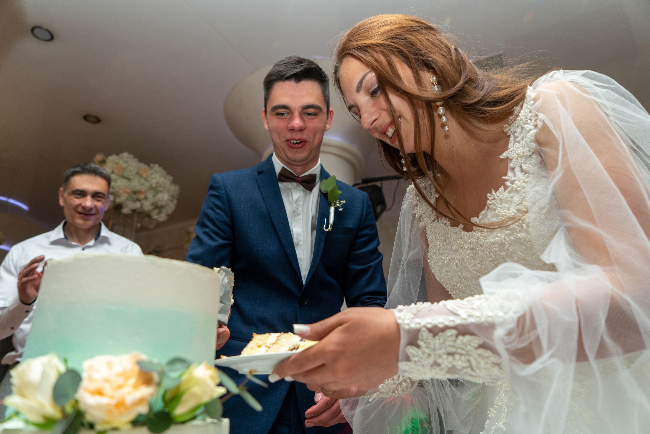 Свадебный день Тимура и Валерии в центре Сочи. Фотограф в Сочи Тиунова Маргарита и Тиунов Евгений