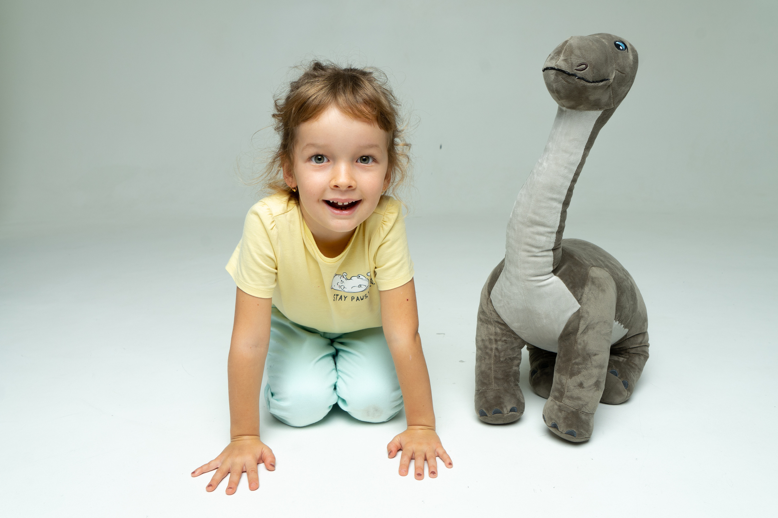 Семейная фотосессия в студии. Фотограф в Сочи Тиунова Маргарита и Тиунов Евгений