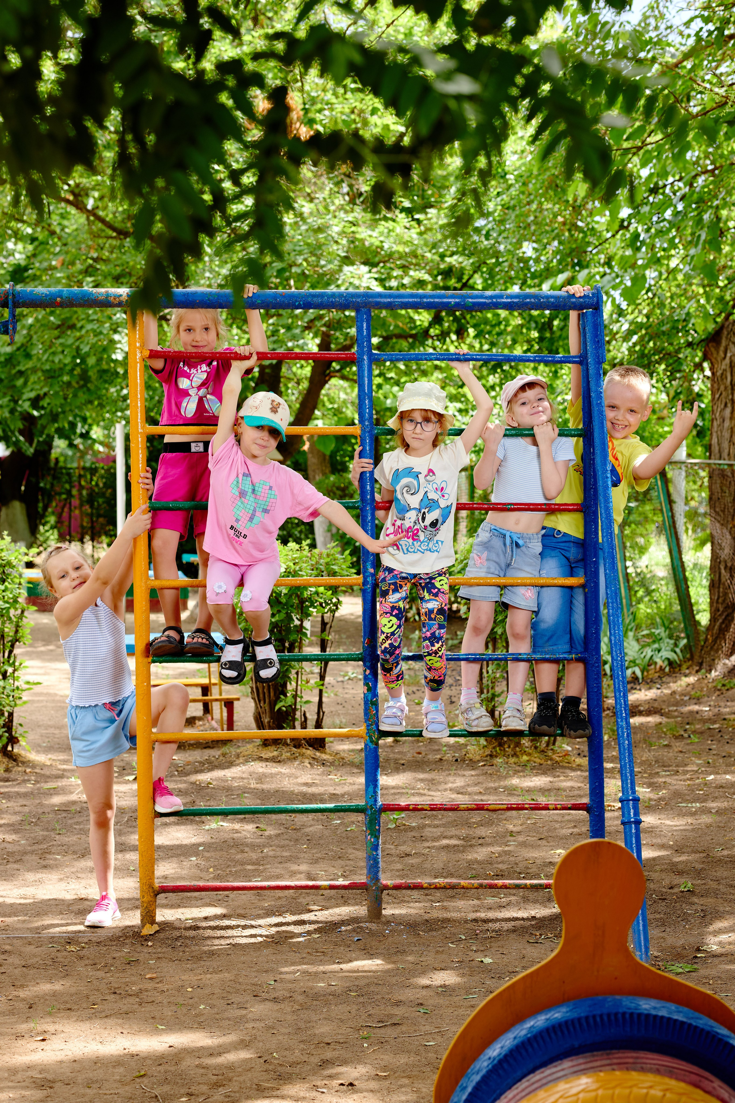Пример летней съемки в детском саду № 92 Старшая группа Радуга. Фотограф Выпускные альбомы Таганрог Сергей Коробченко