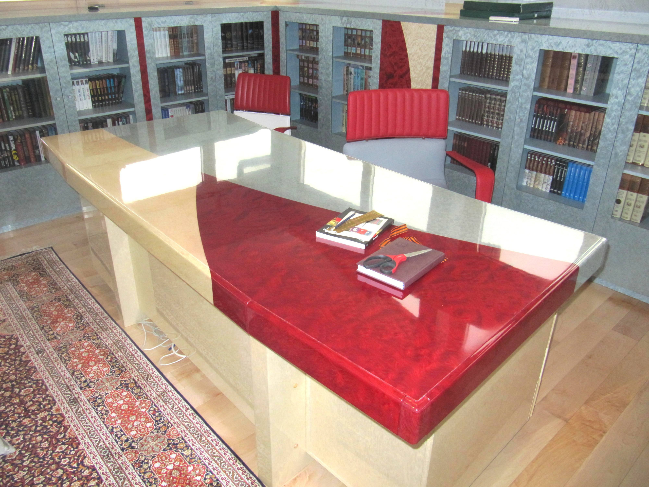 В портфолио вы можете увидеть фото исключительно наших работ. Мебель на заказ по индивидуальным проектам