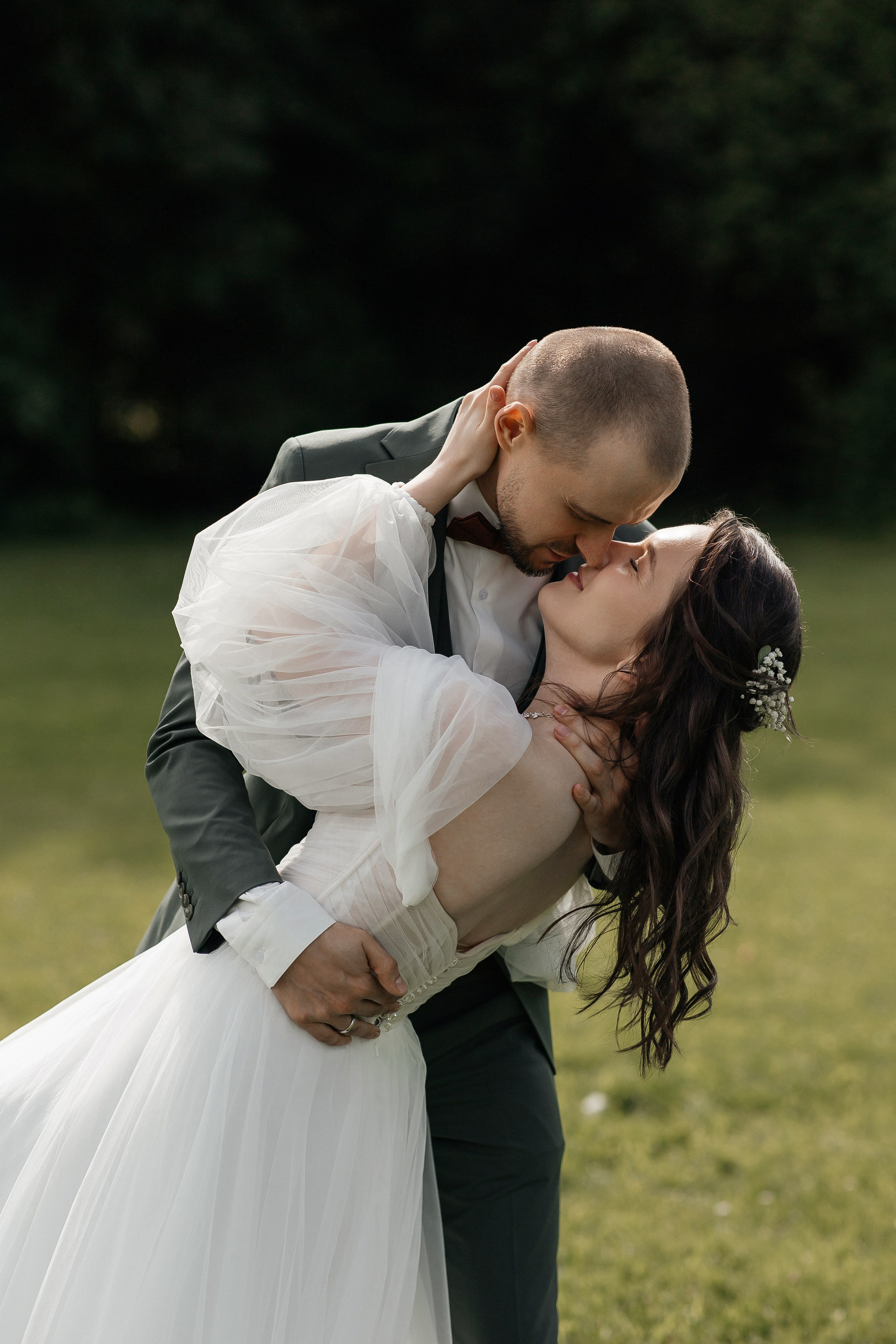 Свадебная фотосессия в Главном Ботаническом саду имени Цицина