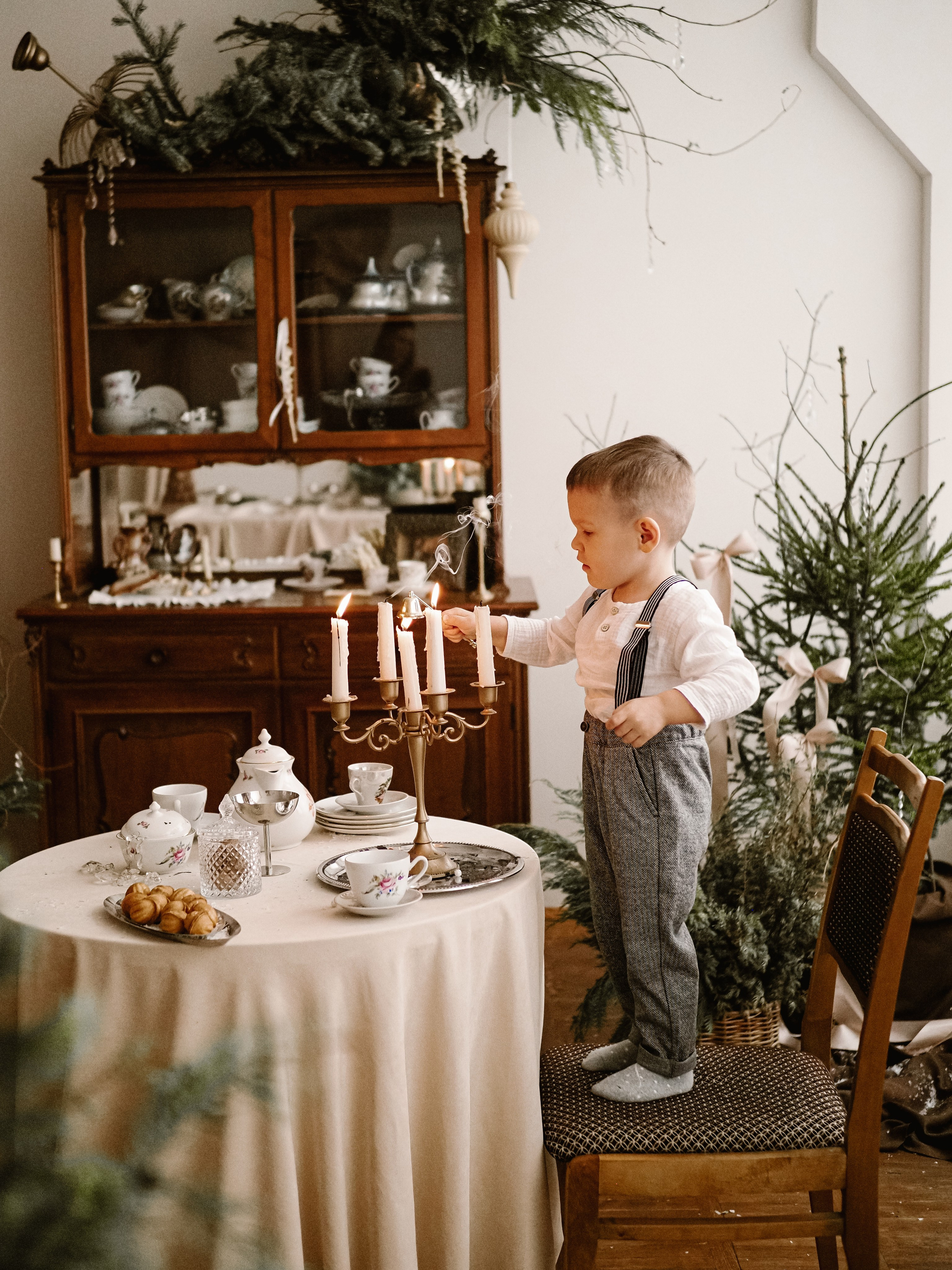 Если фото у елочки, то вот так. Фотограф Рязань. Семейный Свадебный фотограф