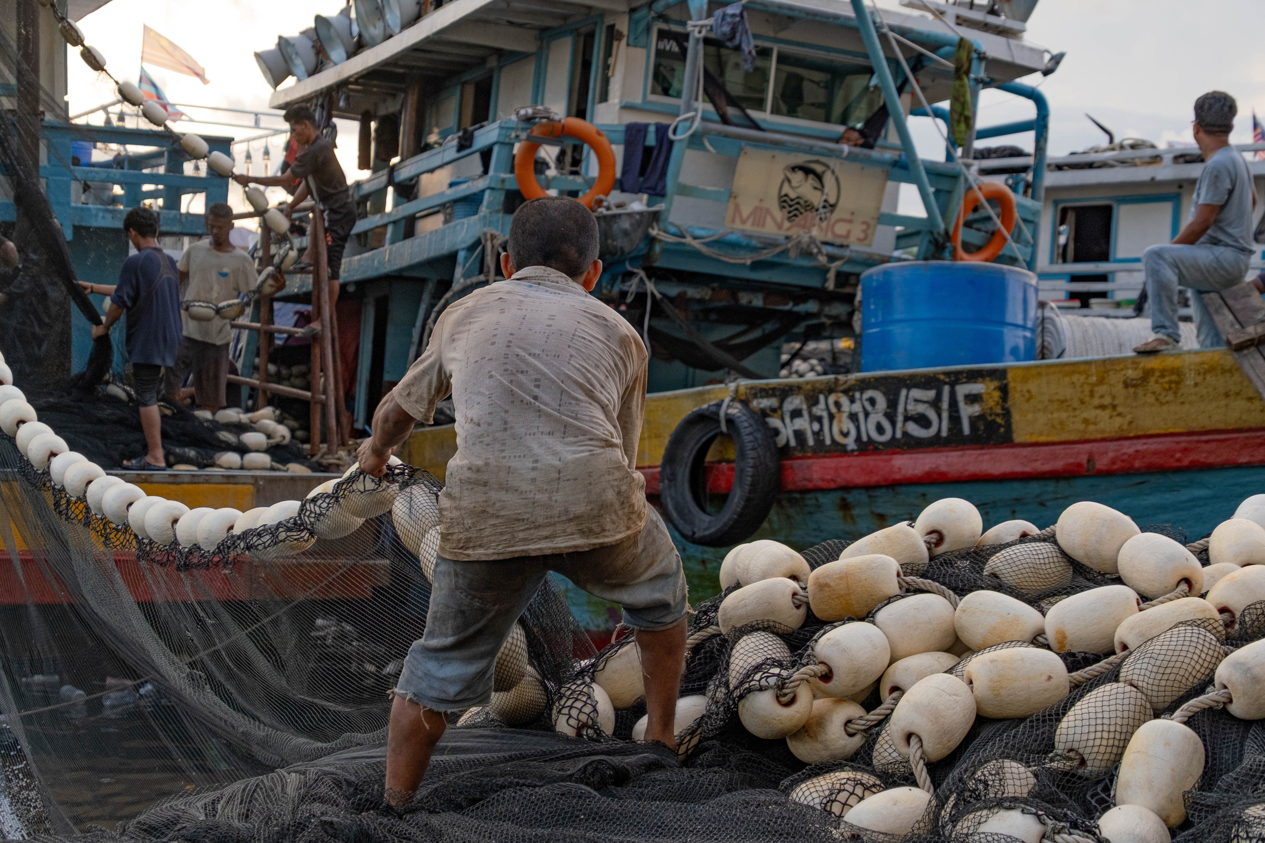 Остров Борнео, город Семпорна. Причал и рынок. Фотографии из путешествий